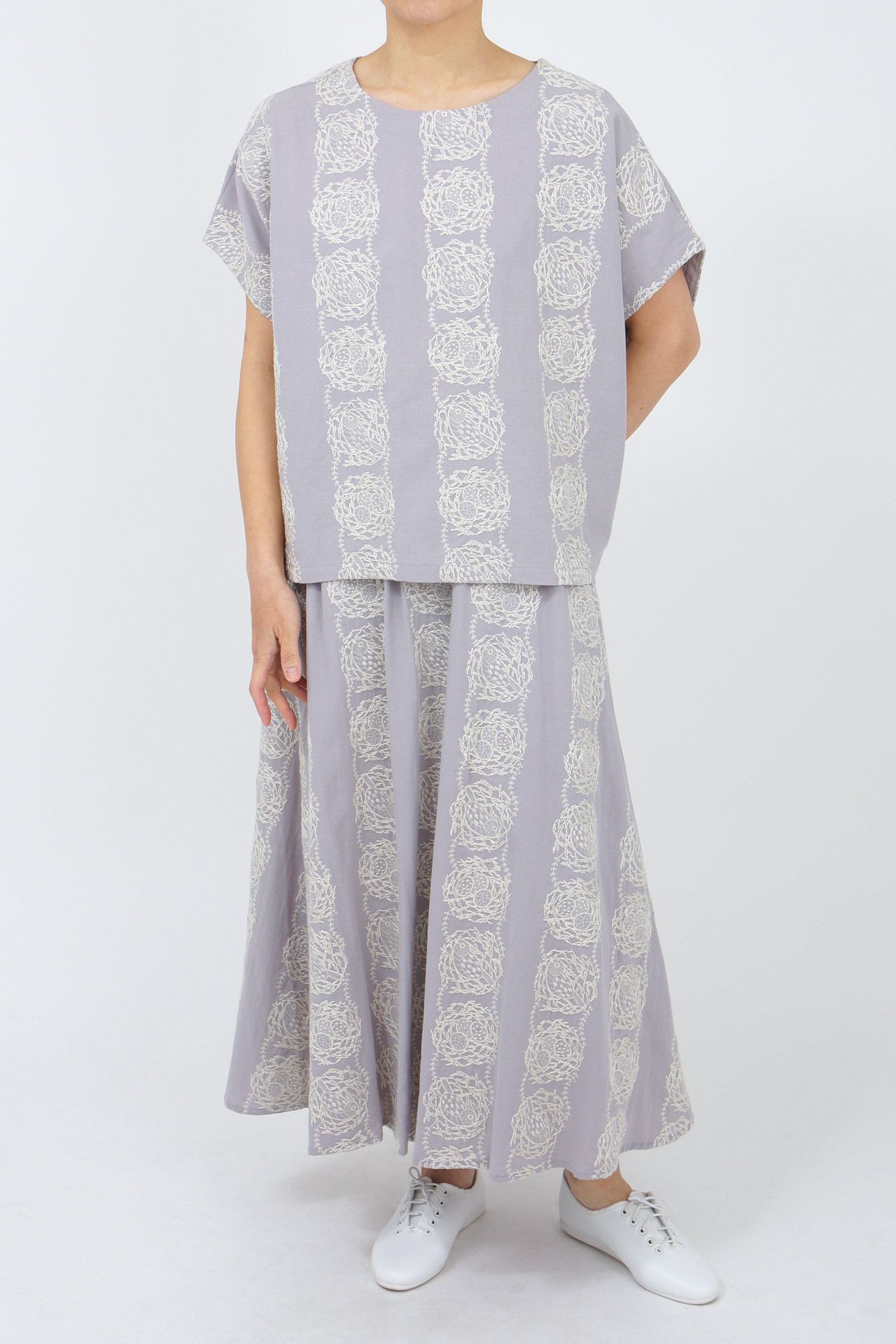 GREY/model:161cm