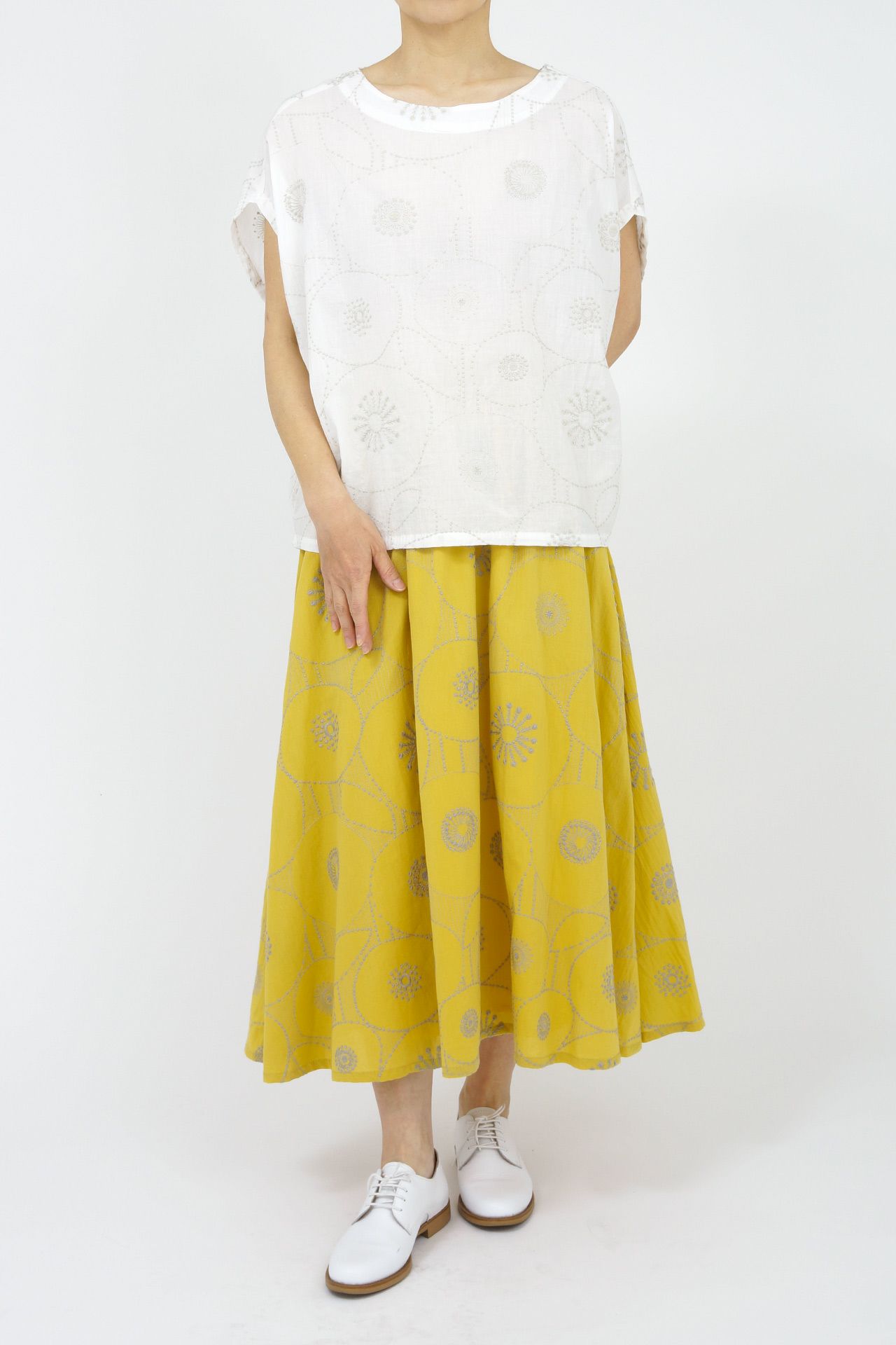 YELLOW/model:161cm