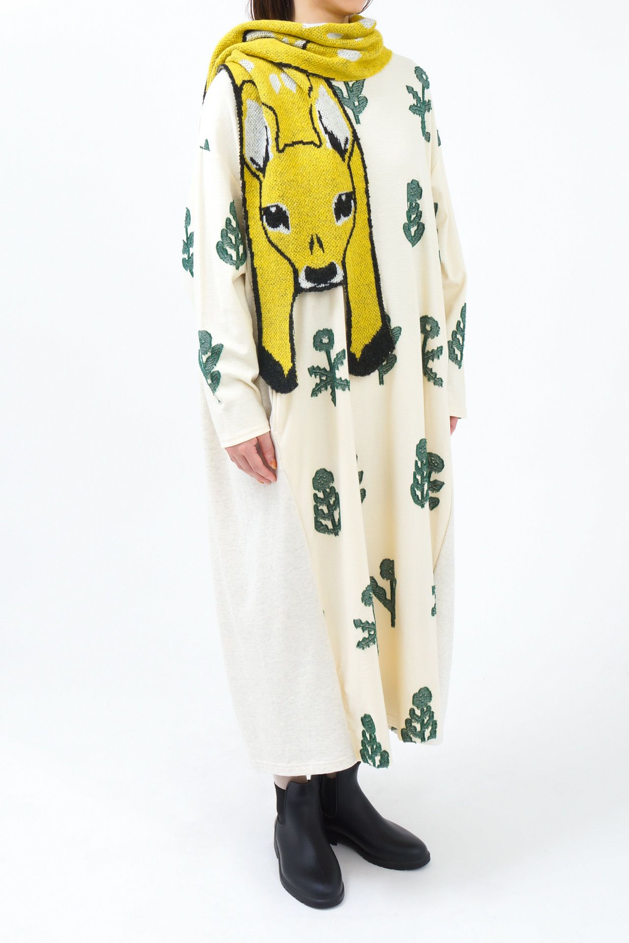 IVORY/model:162cm