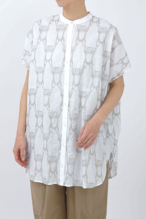 マーブルシュッド　クジャク刺繍　ドルマンスリーブ ブラウス　ホワイト　孔雀 ☆ヤッホーベア(布帛) Tunic | marble SUD(マーブルシュッド