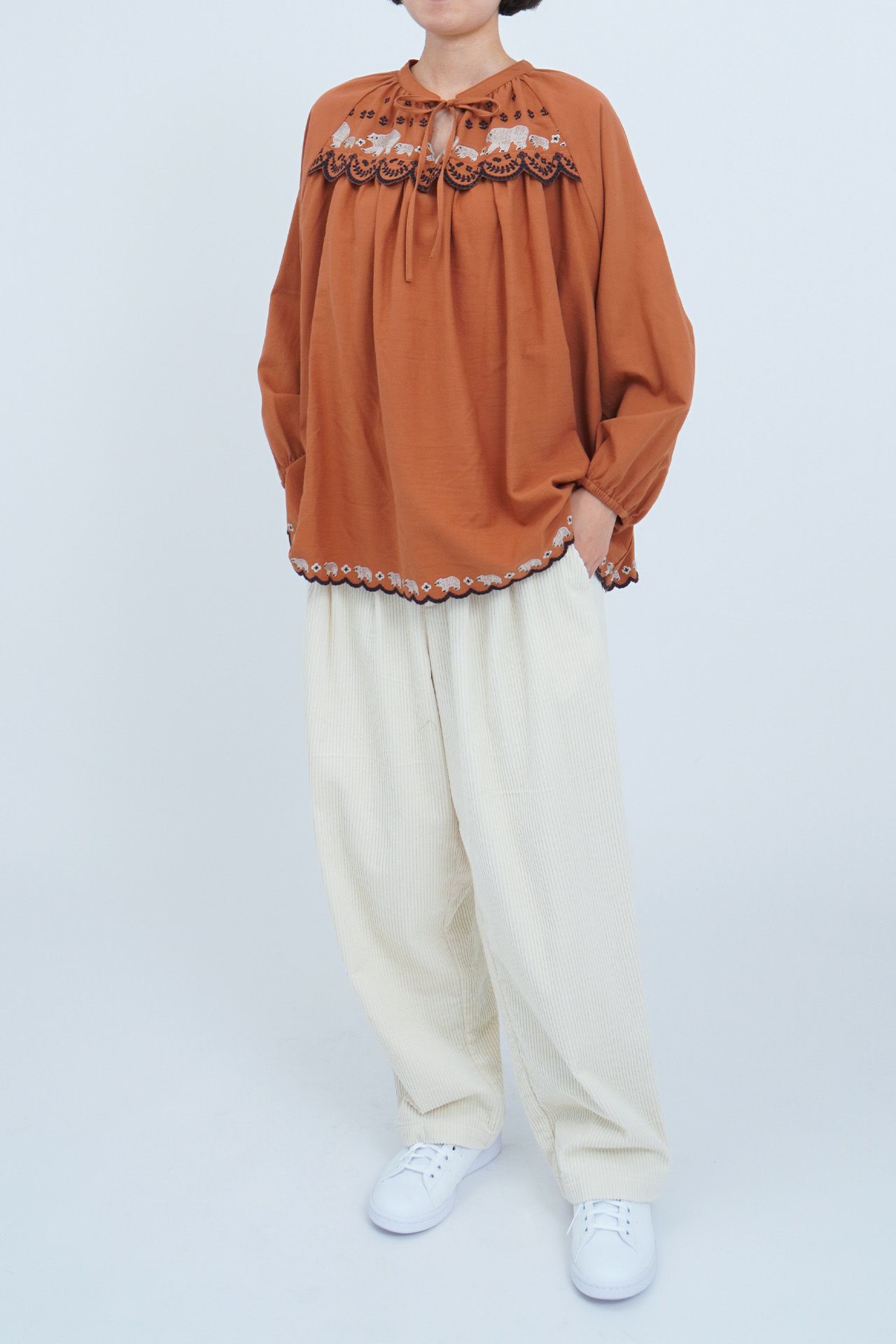 WHITE/model:161cm