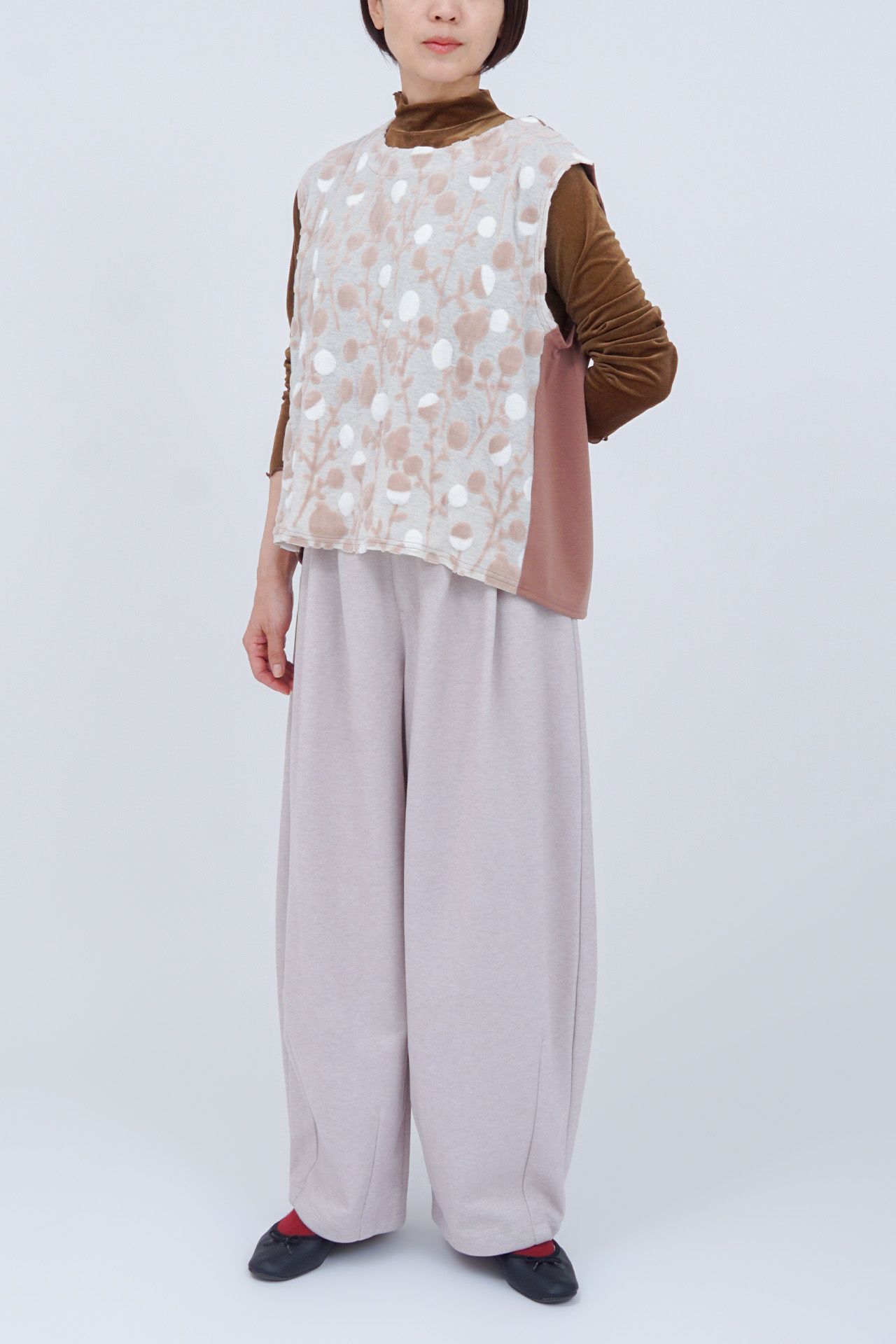 BROWN/model:161cm