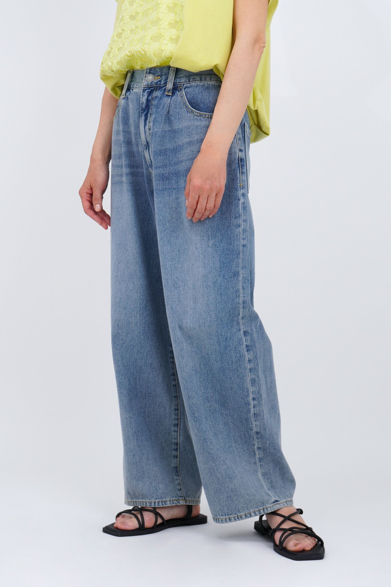 BLUE(Mサイズ着用)