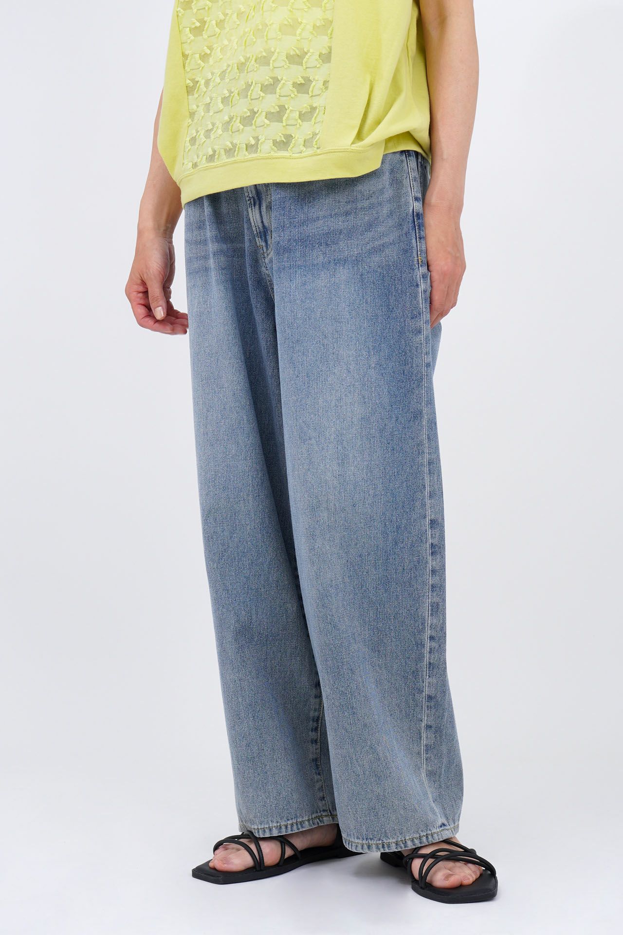 BLUE(Mサイズ着用)