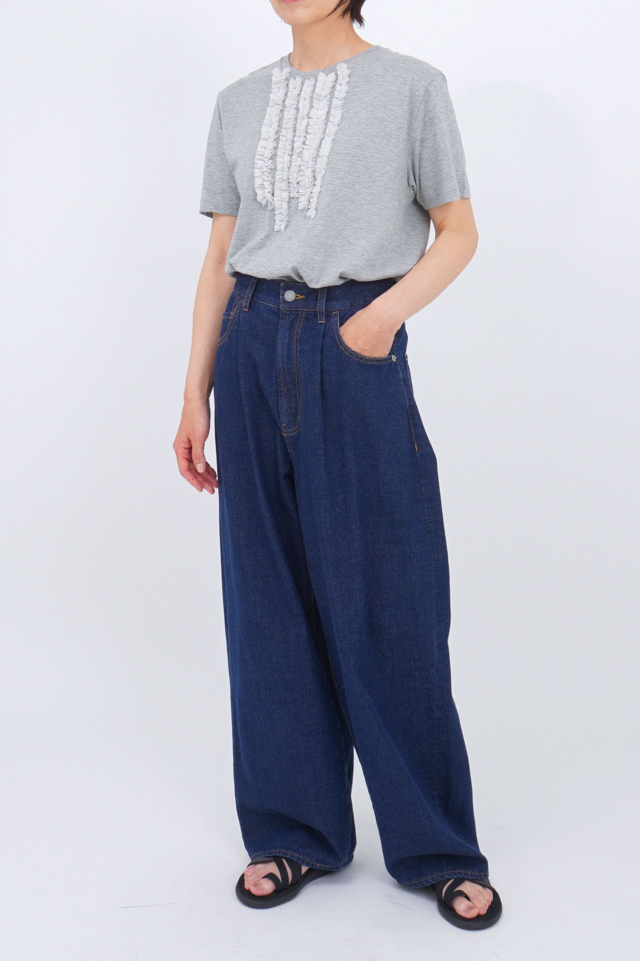 INDIGO/model:161cm(Lサイズ着用)