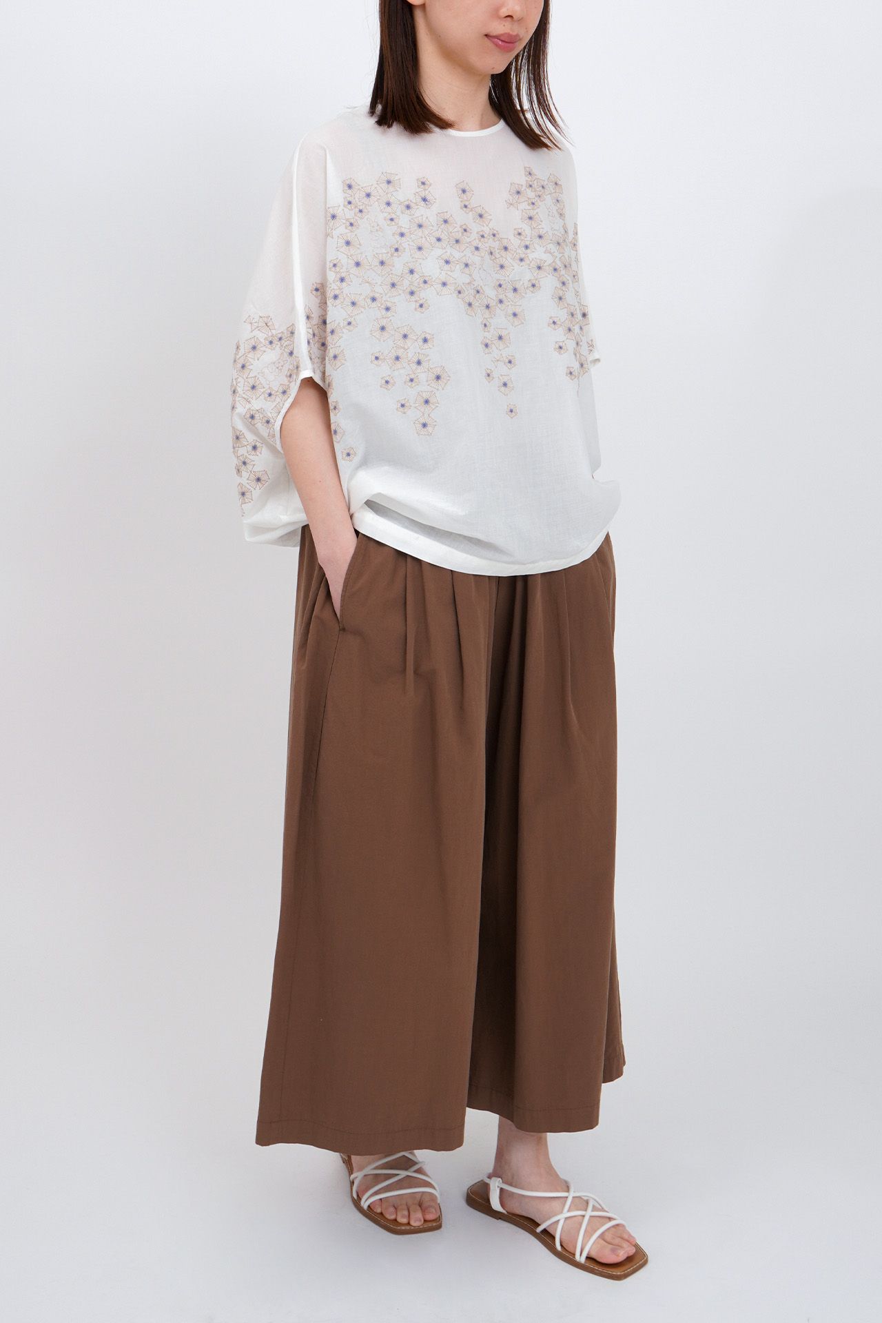 WHITE/model:161cm