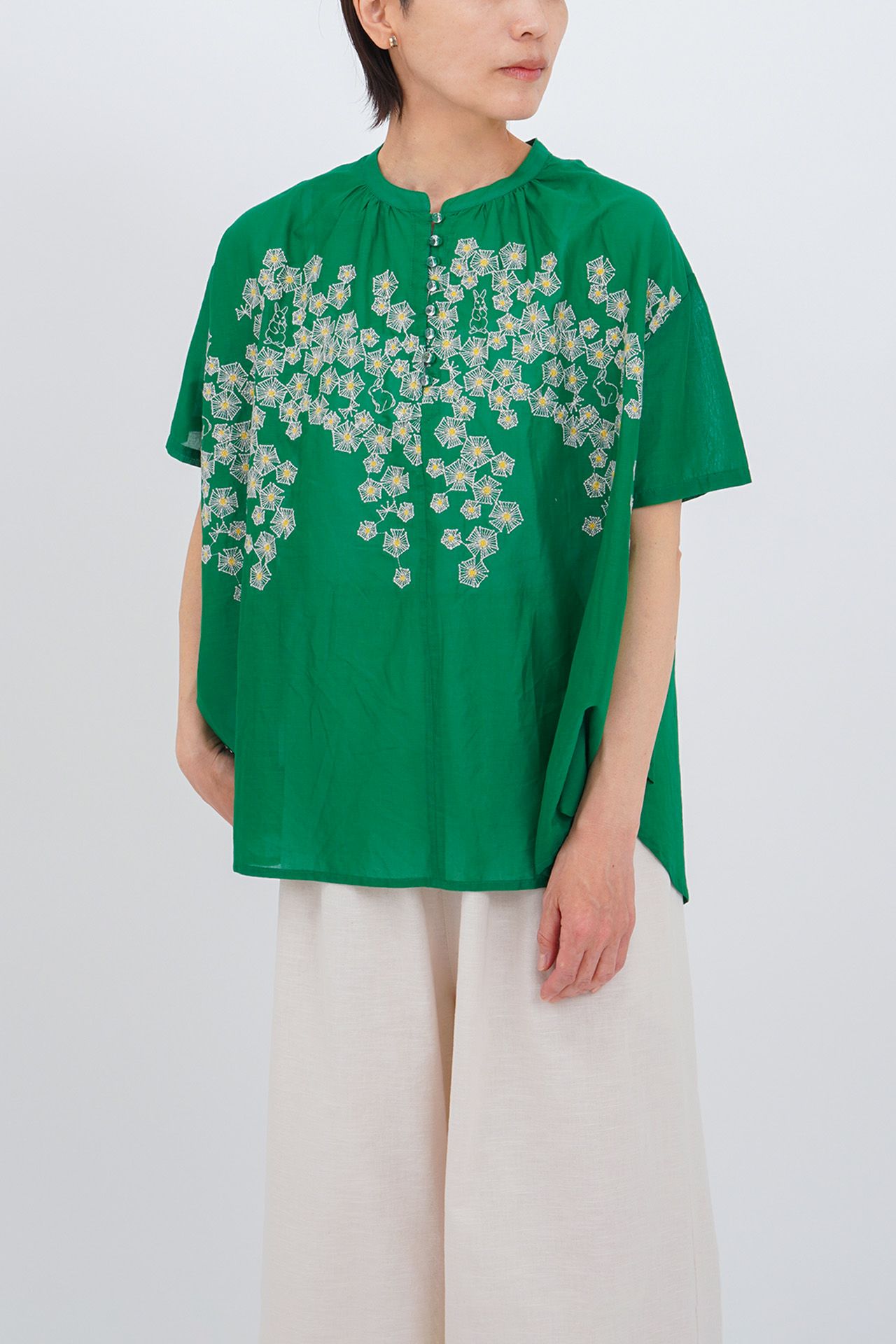 GREEN