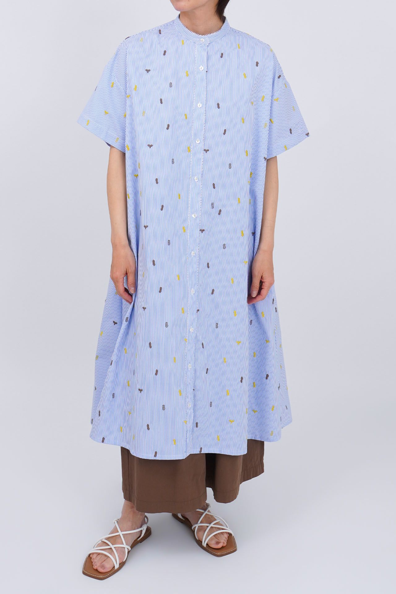 BLUE/model:161cm