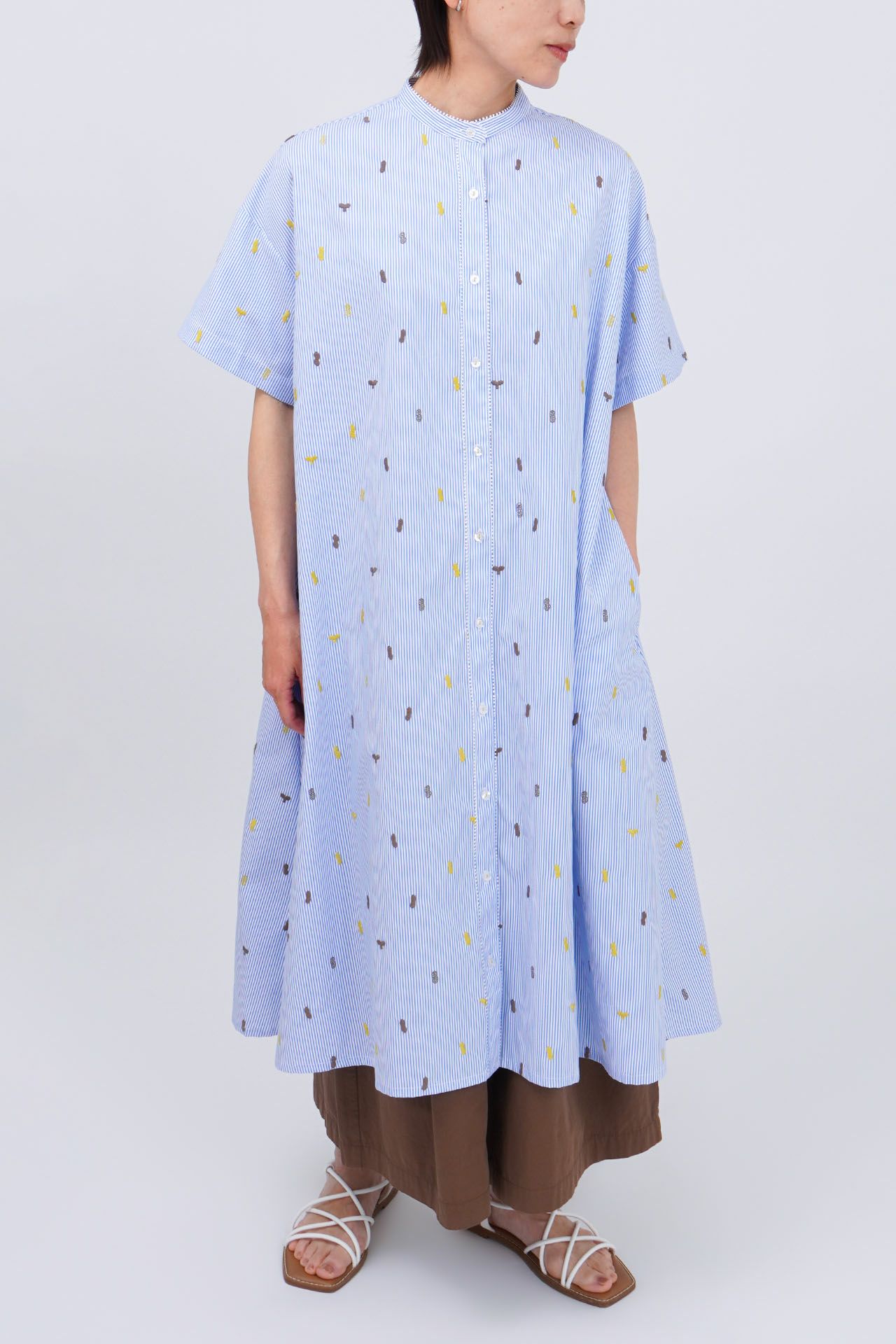 BLUE/model:161cm