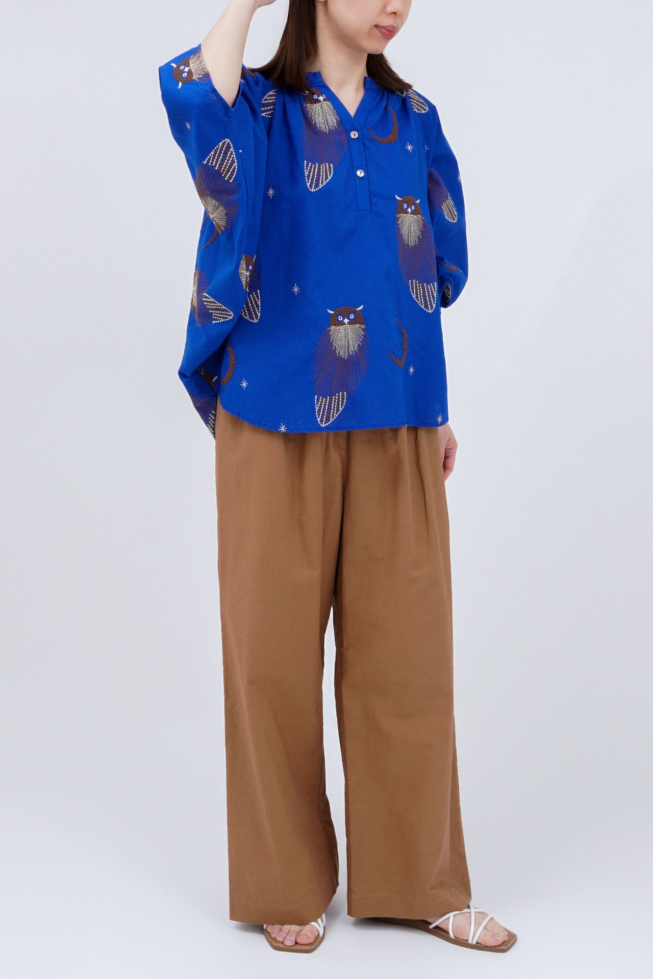 BLUE/model:161cm