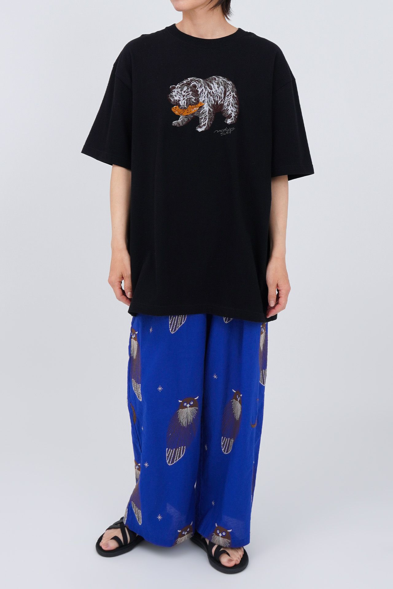 BLUE/model:161cm