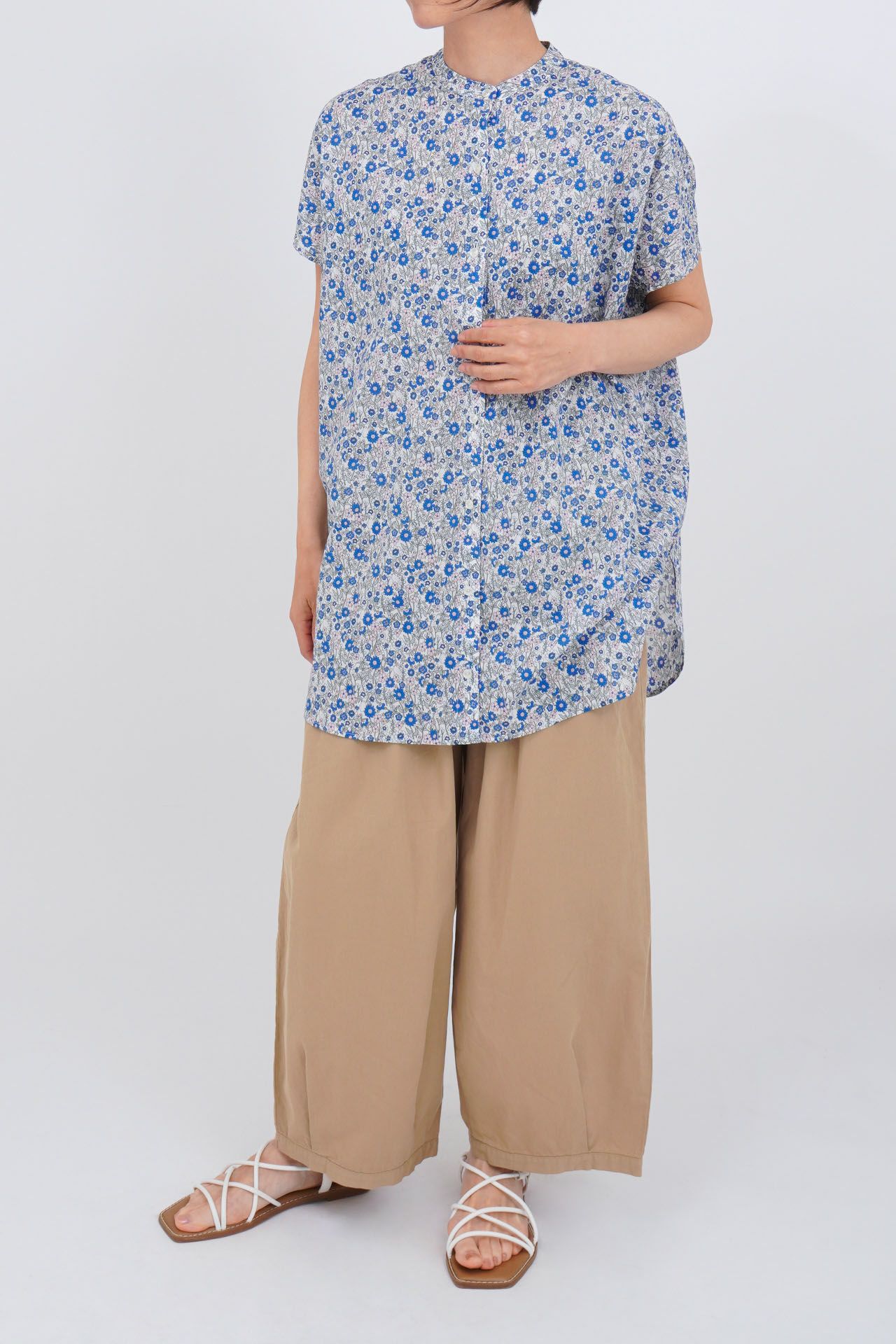 BLUE/model:161cm
