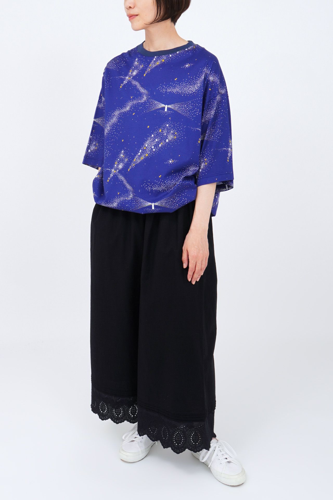 BLUE/model:161cm