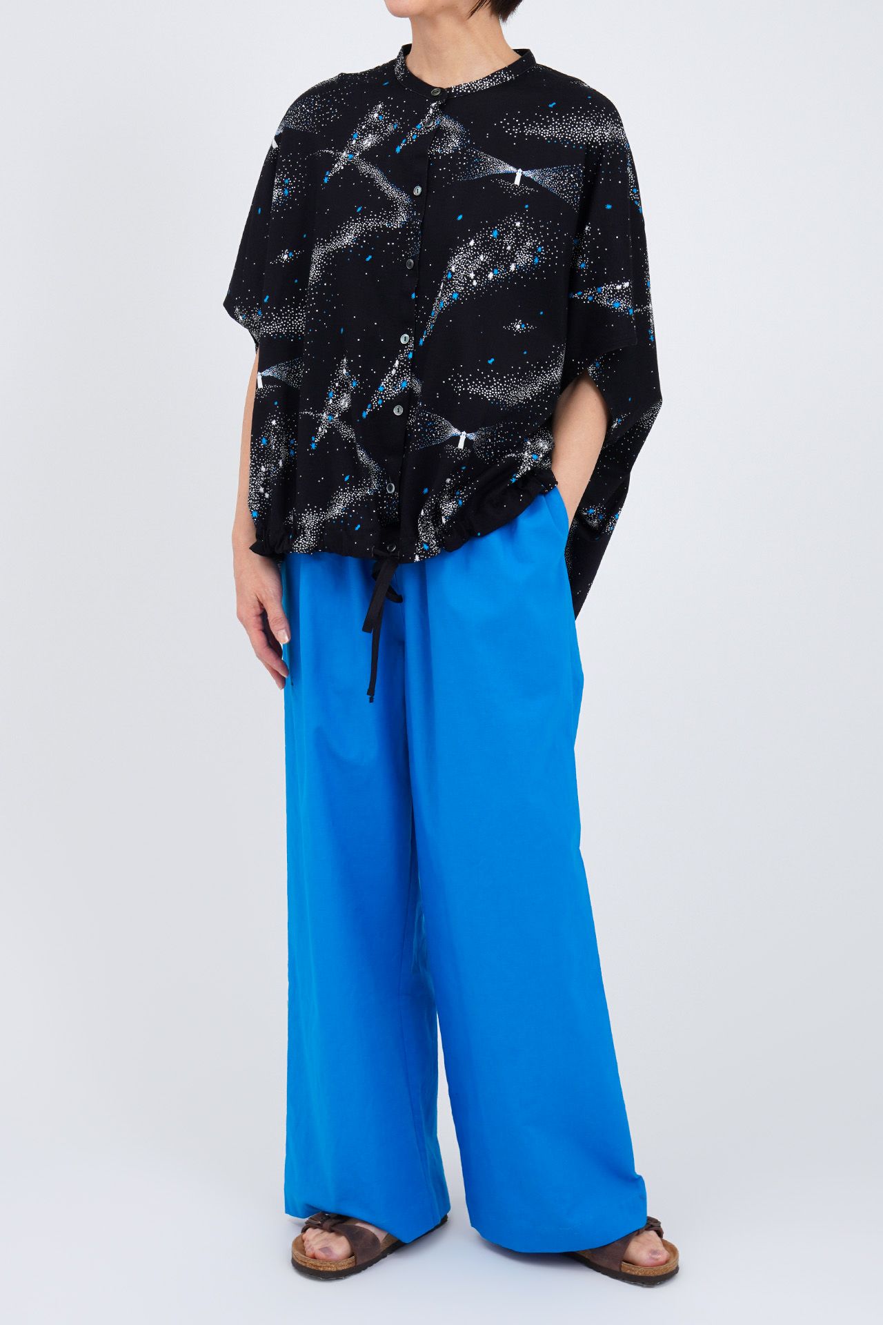 BLUE/model:161cm