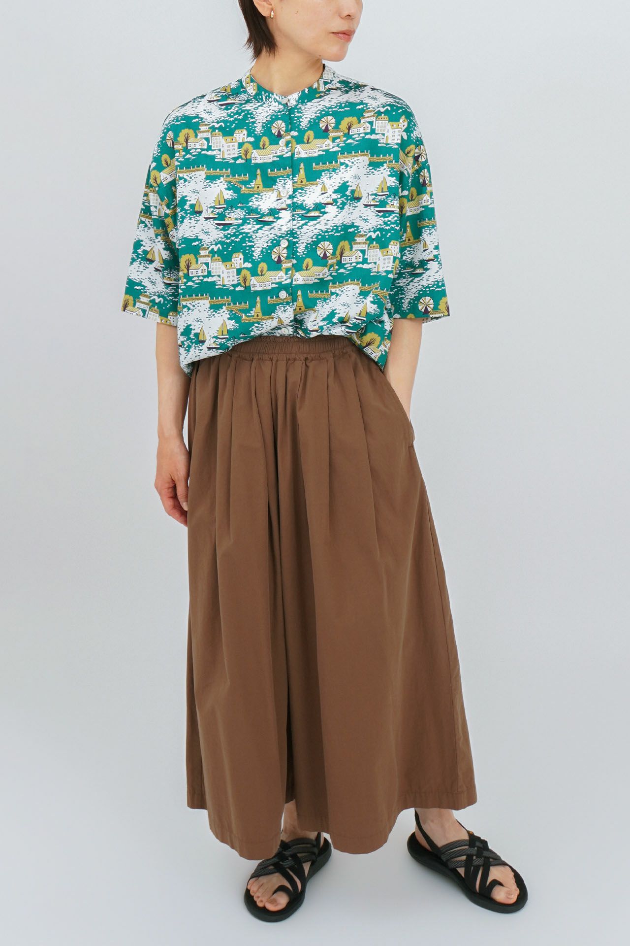 BROWN/model:161cm