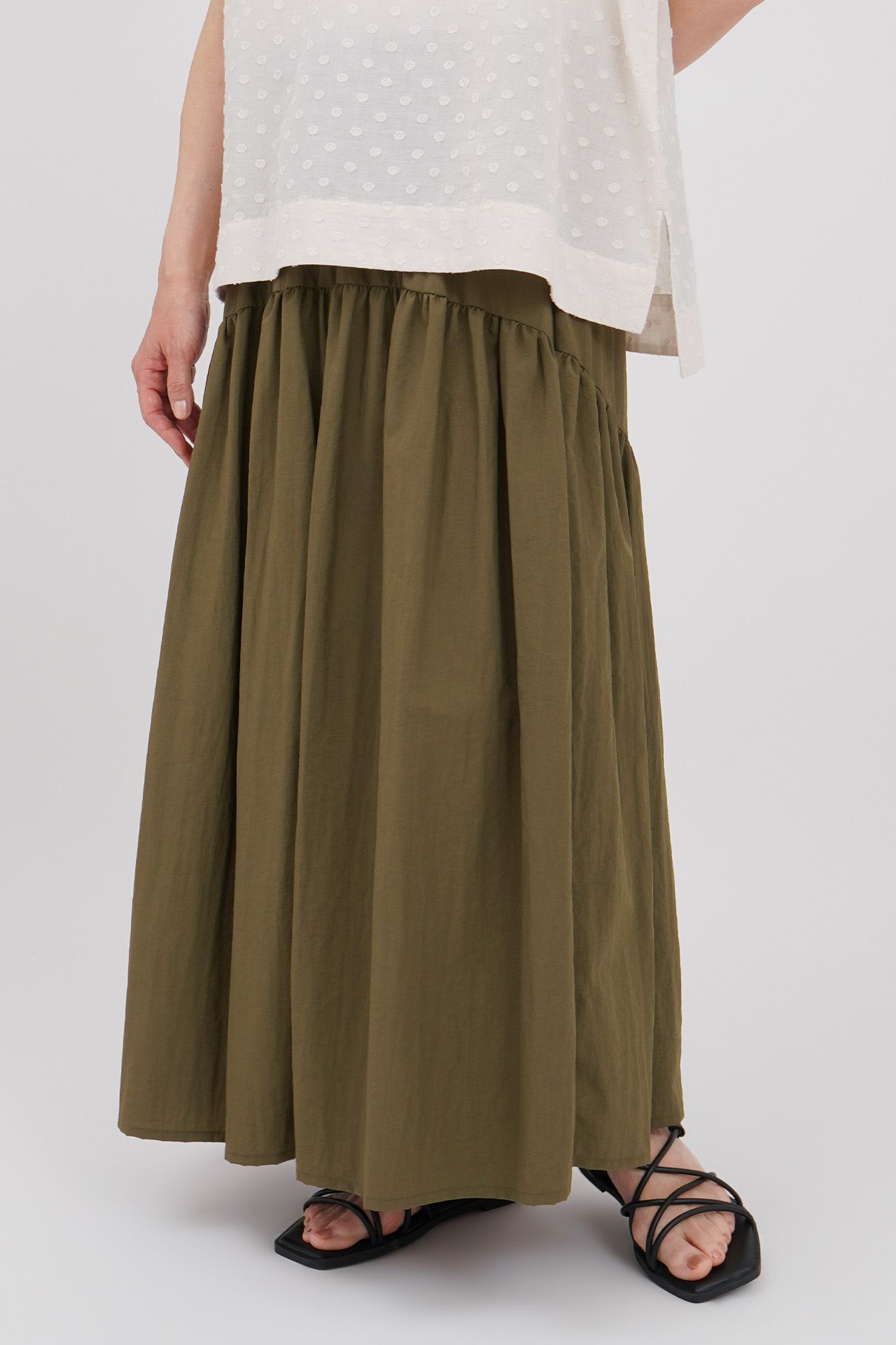 KHAKI