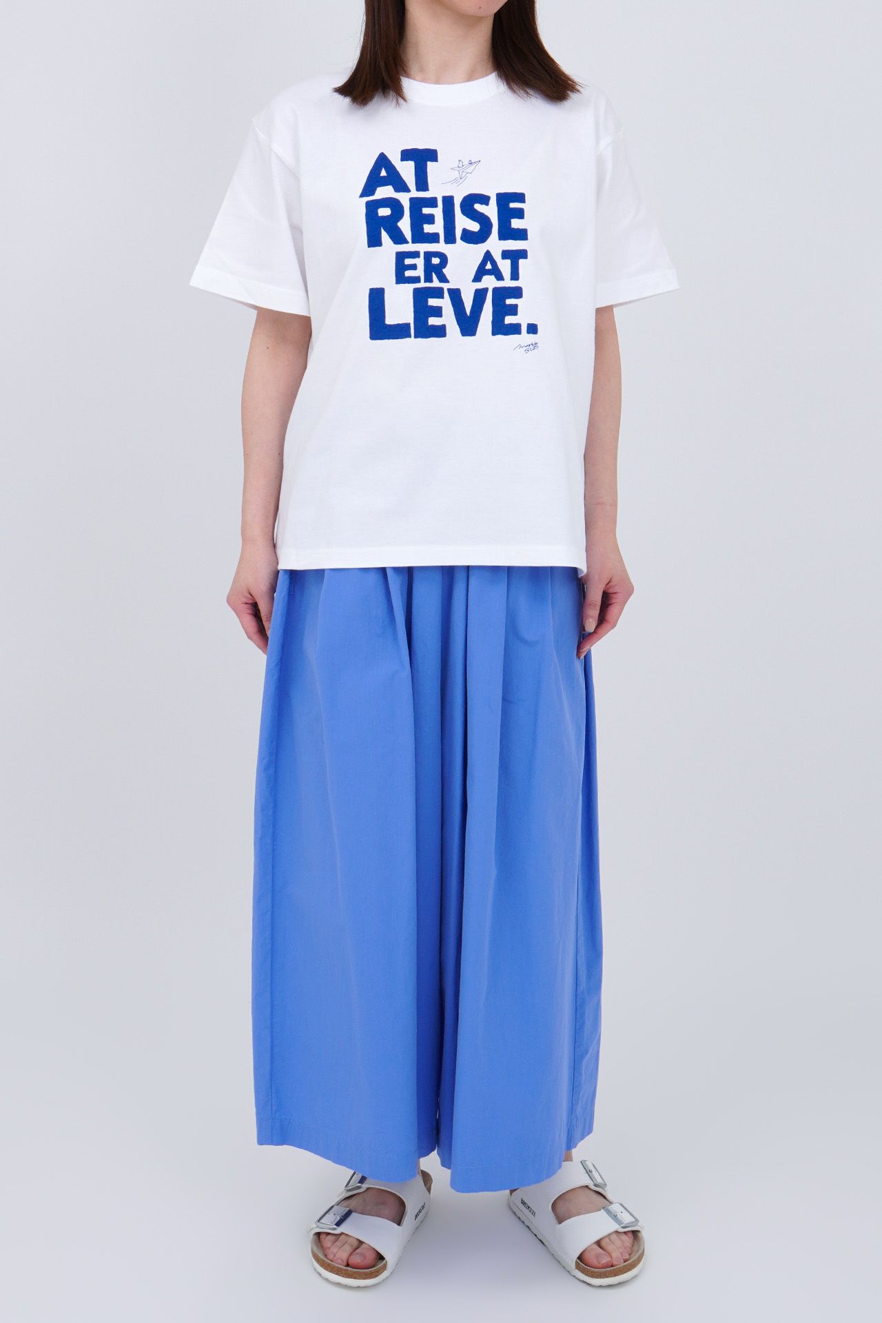 BLUE/model:161cm