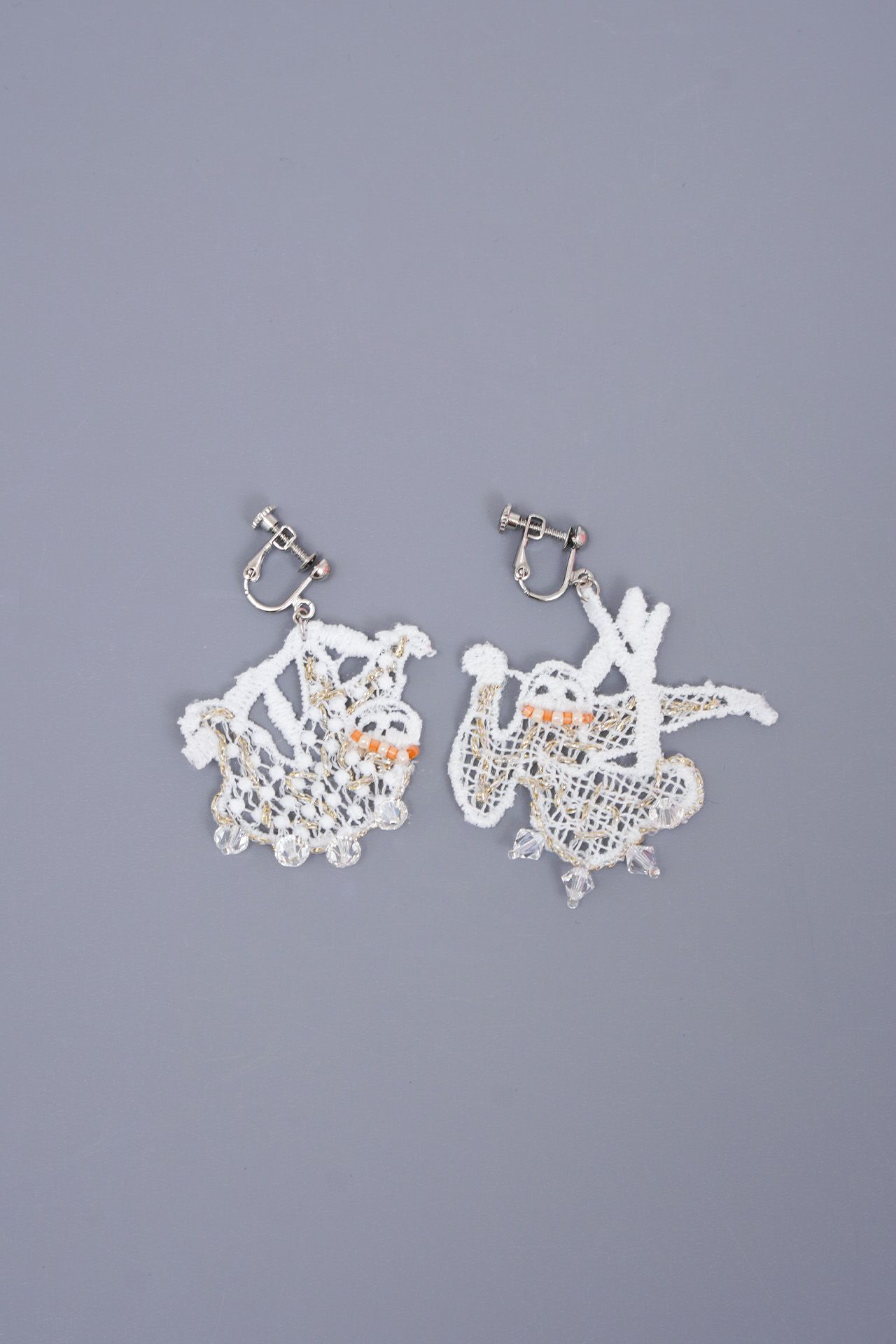 WHITE/イヤリング