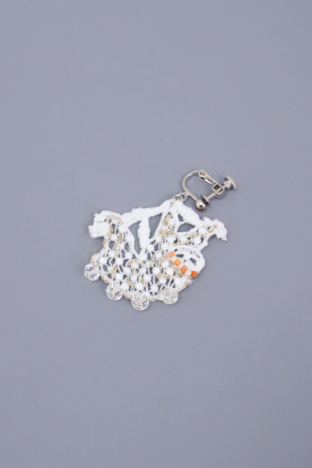 ナマケモノデザイン ピアス(片耳用) Amazon | [silver KYASYA]ナマケモノイヤーカフ 大きめ シルバー