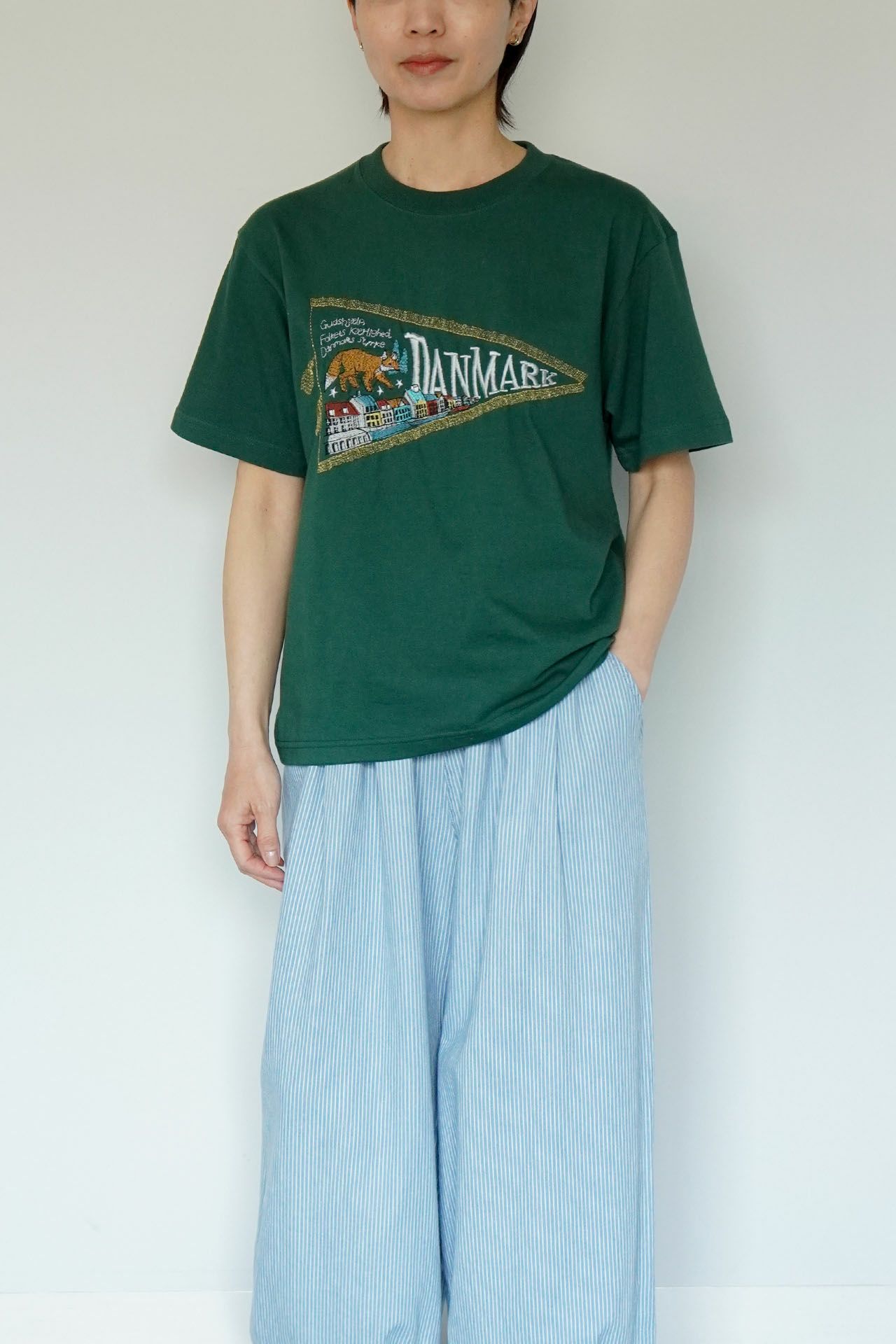 GREEN