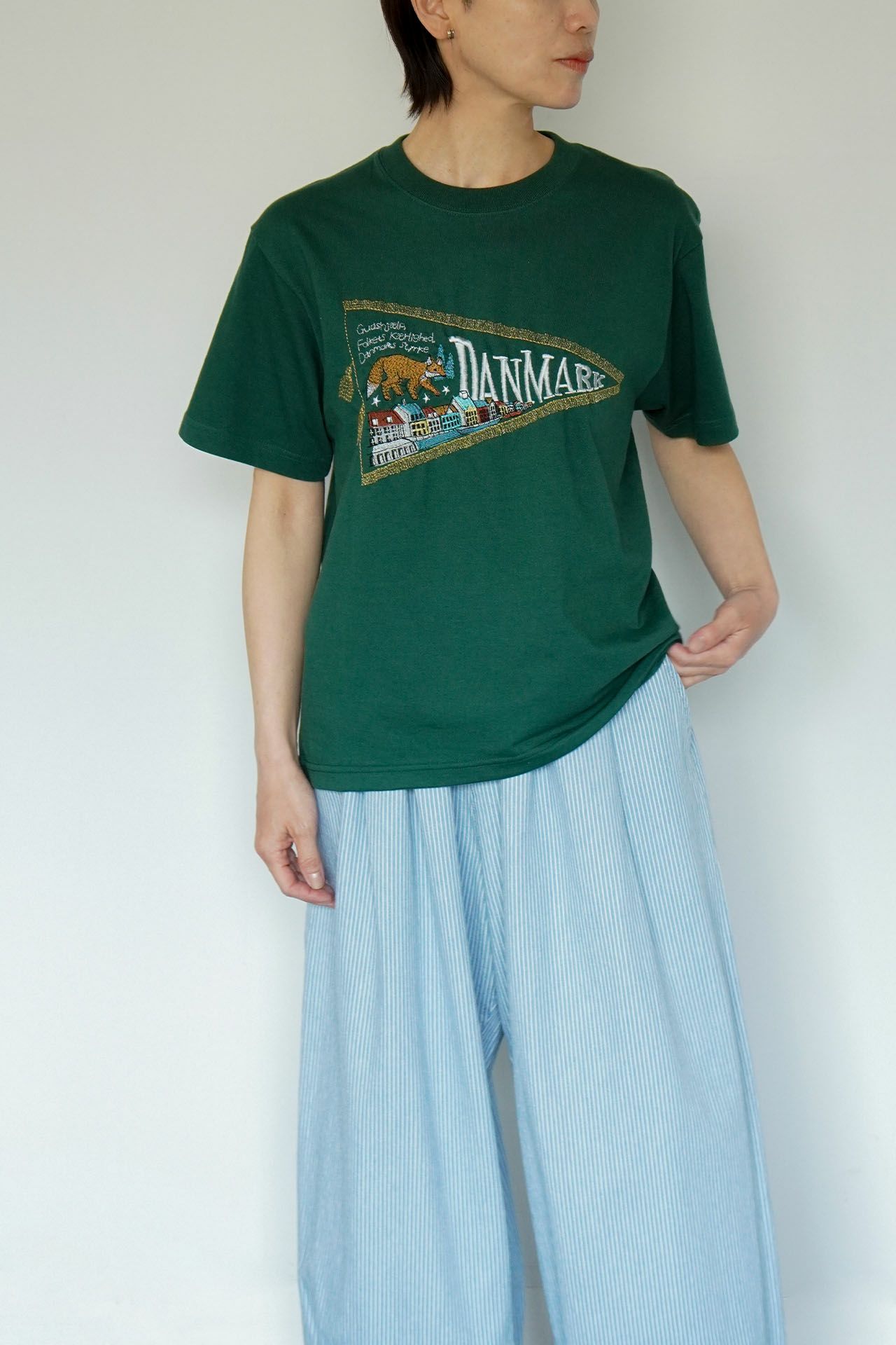 GREEN
