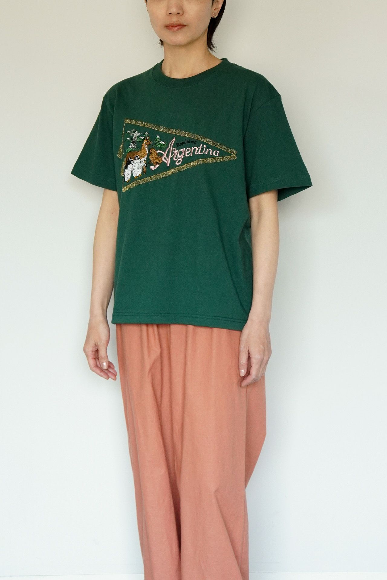 GREEN