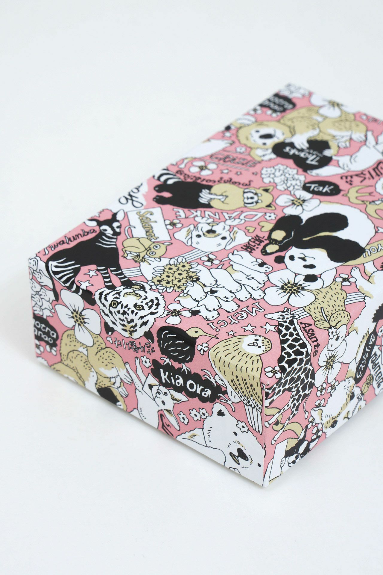 側面まで華やか