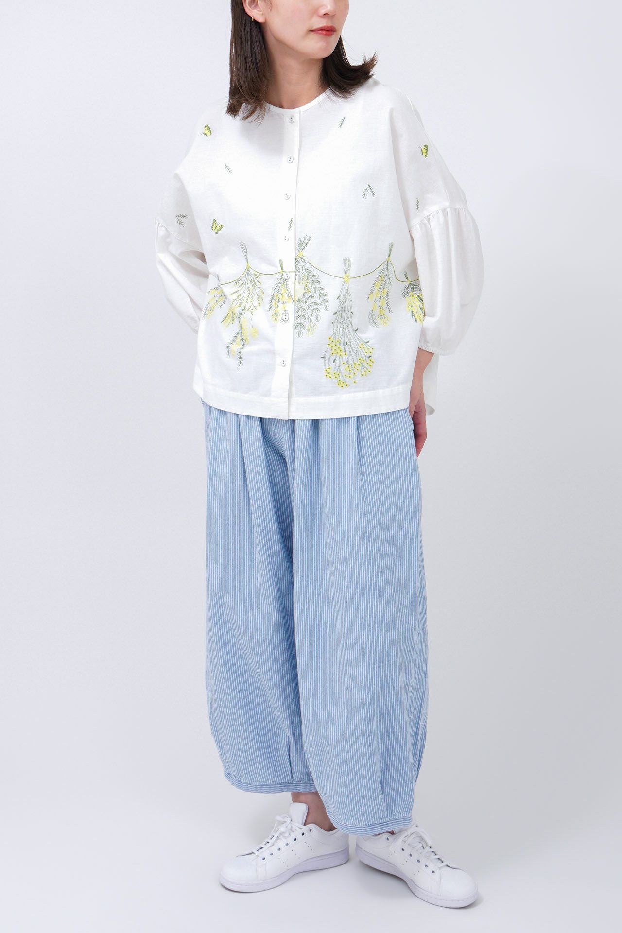 L.BLUE/model:168cm
