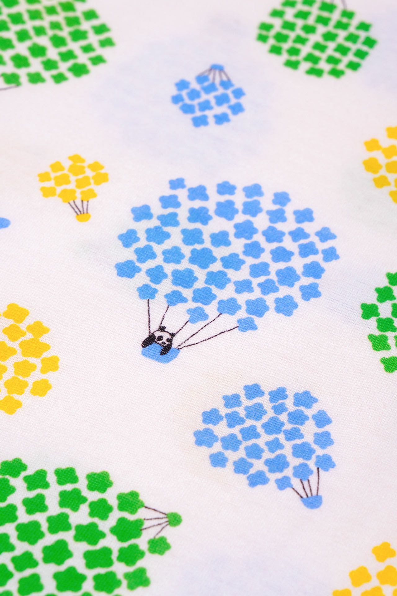 【最終値下げ　5月31日まで】マーブルシュッド　パンダ柄 半袖シャツ　個性的 ☆Flower Panda アンプルTシャツ | marble SUD(マーブルシュッド