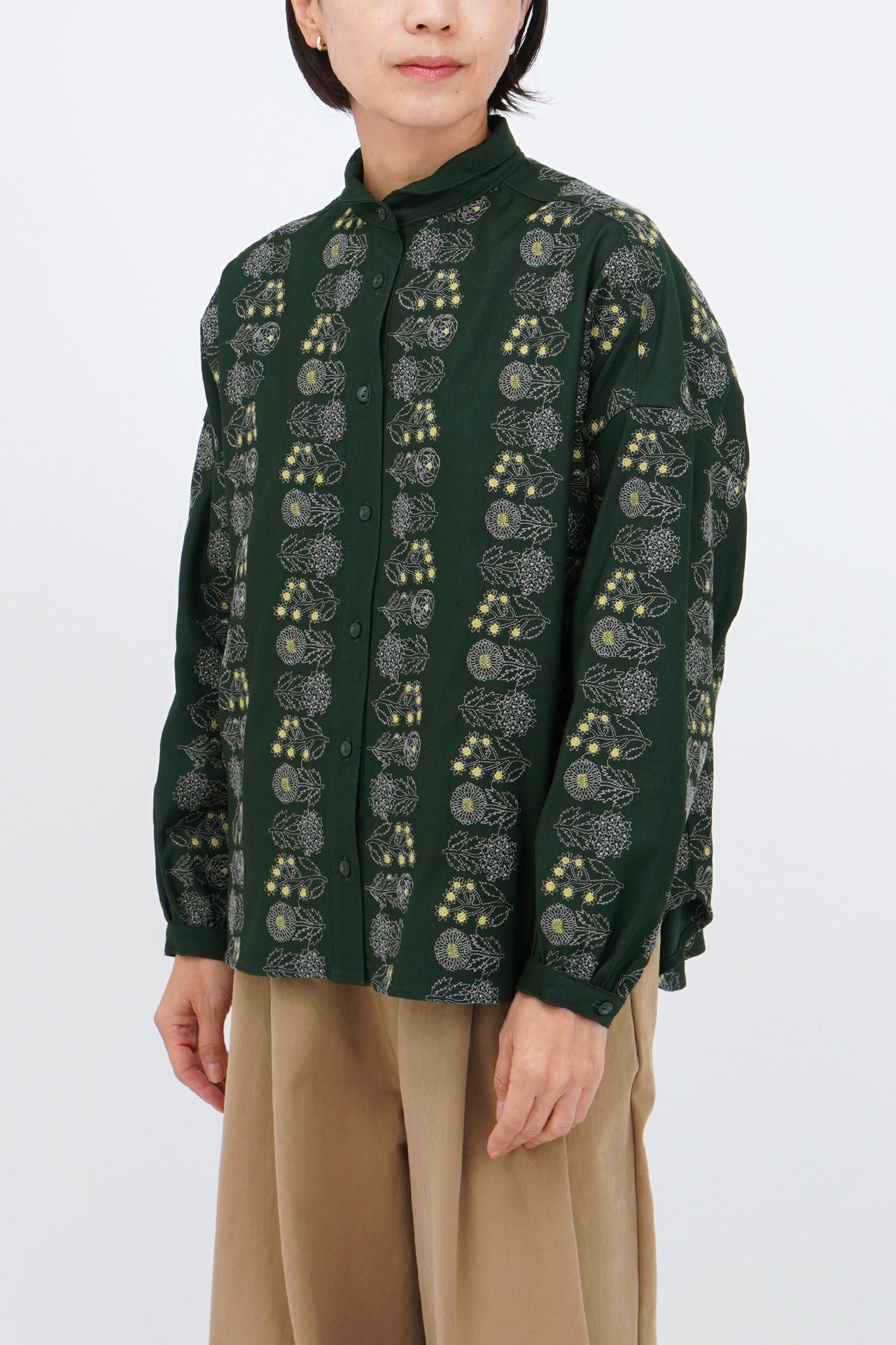 GREEN