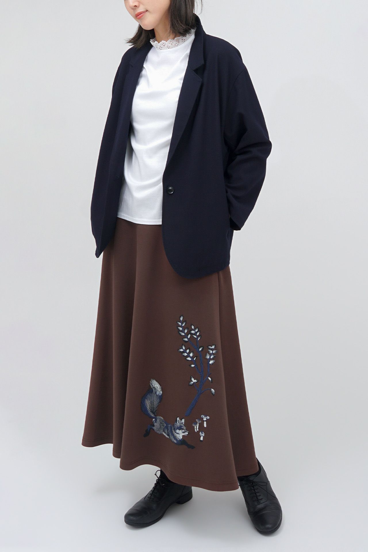 BROWN/model:168cm