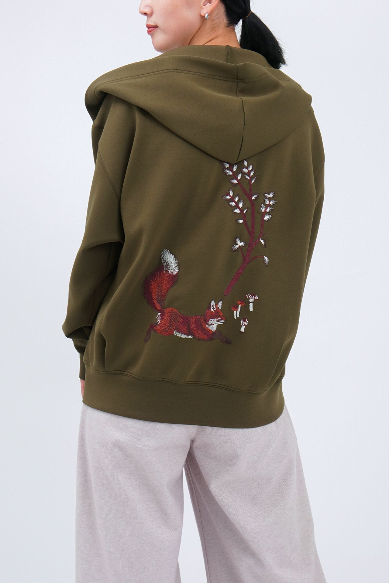 KHAKI