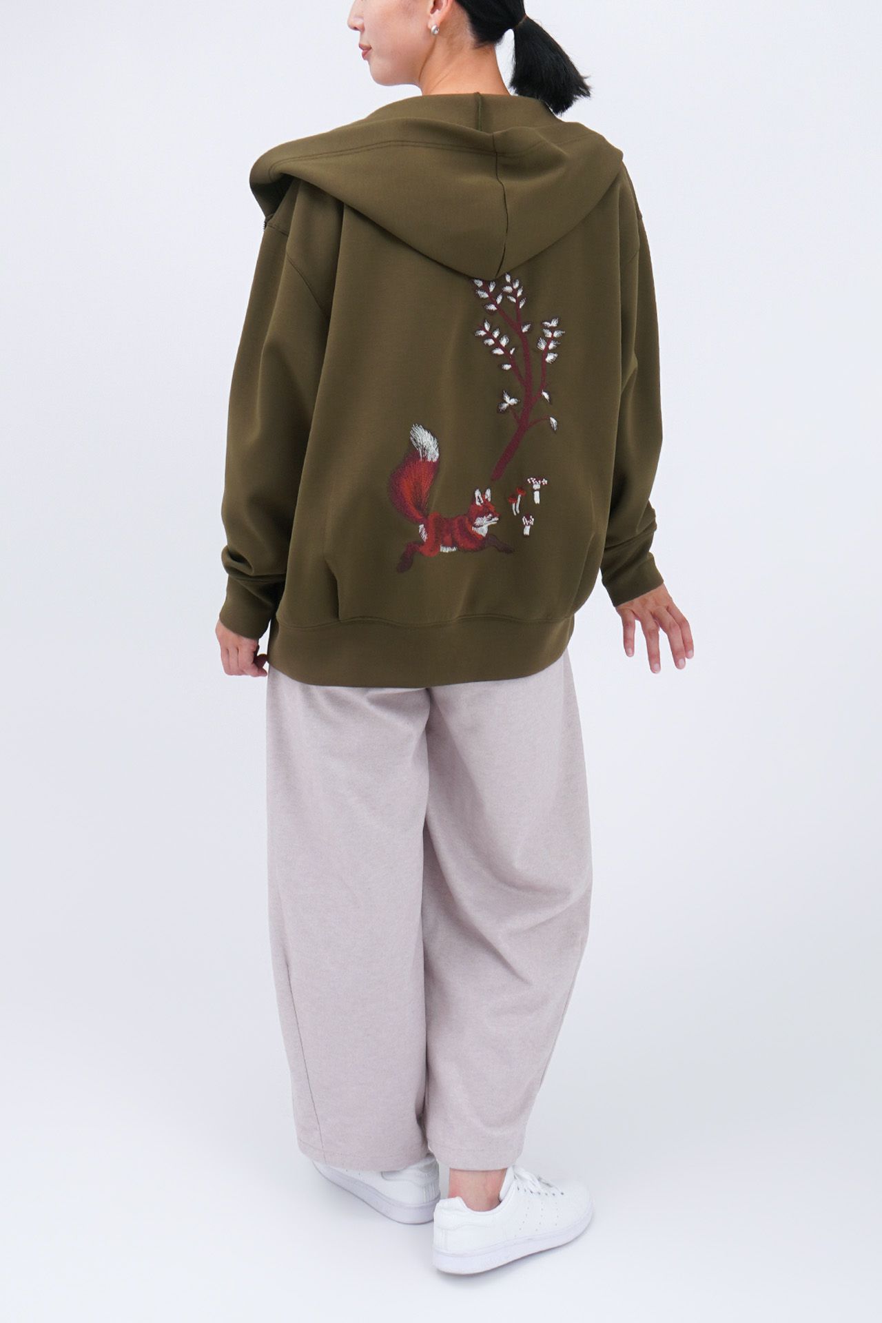 KHAKI/model:168cm