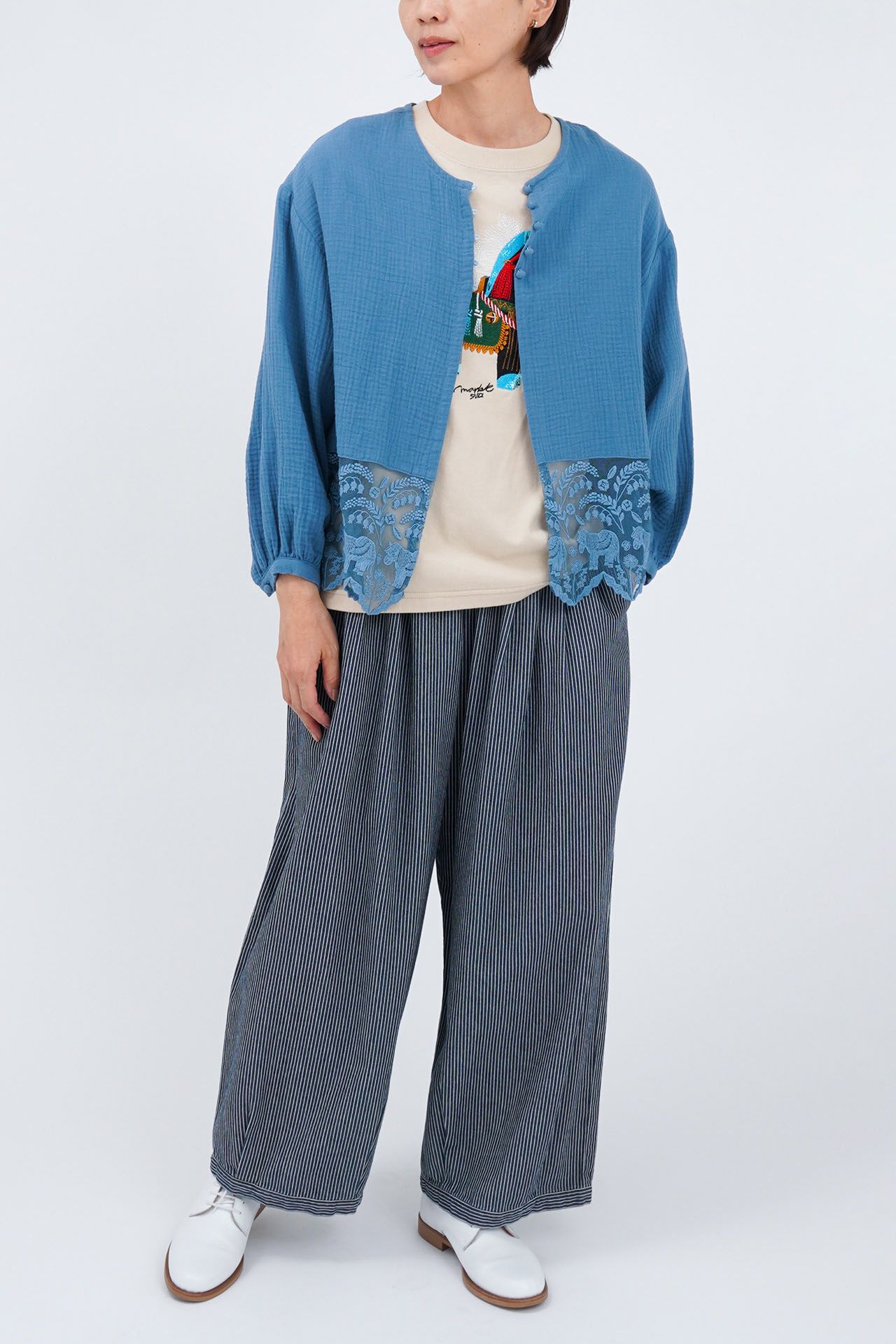 BLUE/model:161cm
