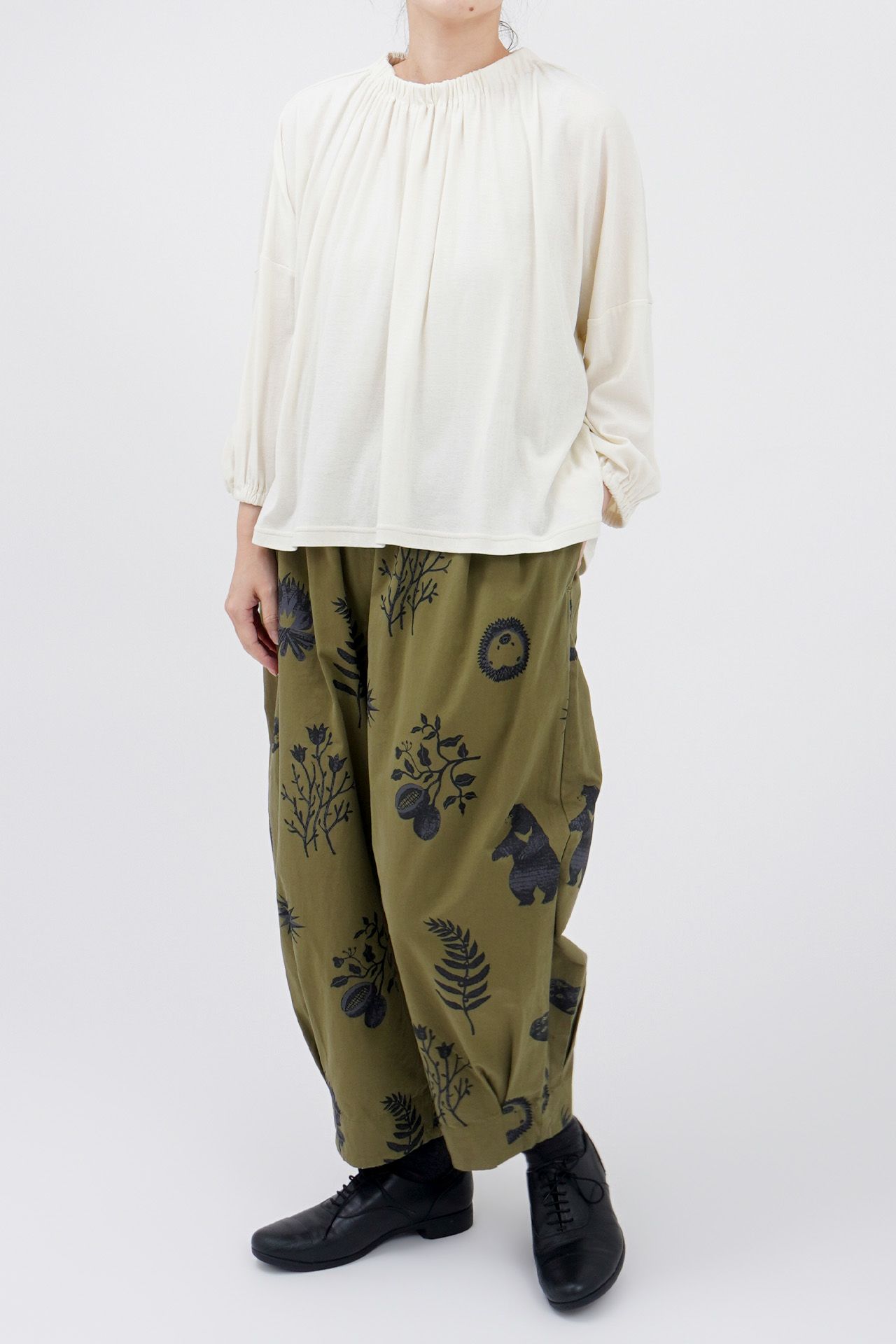 KHAKI/model:158cm