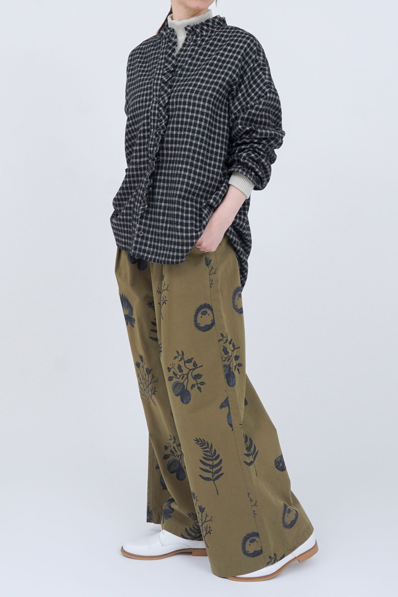 KHAKI/model:161cm