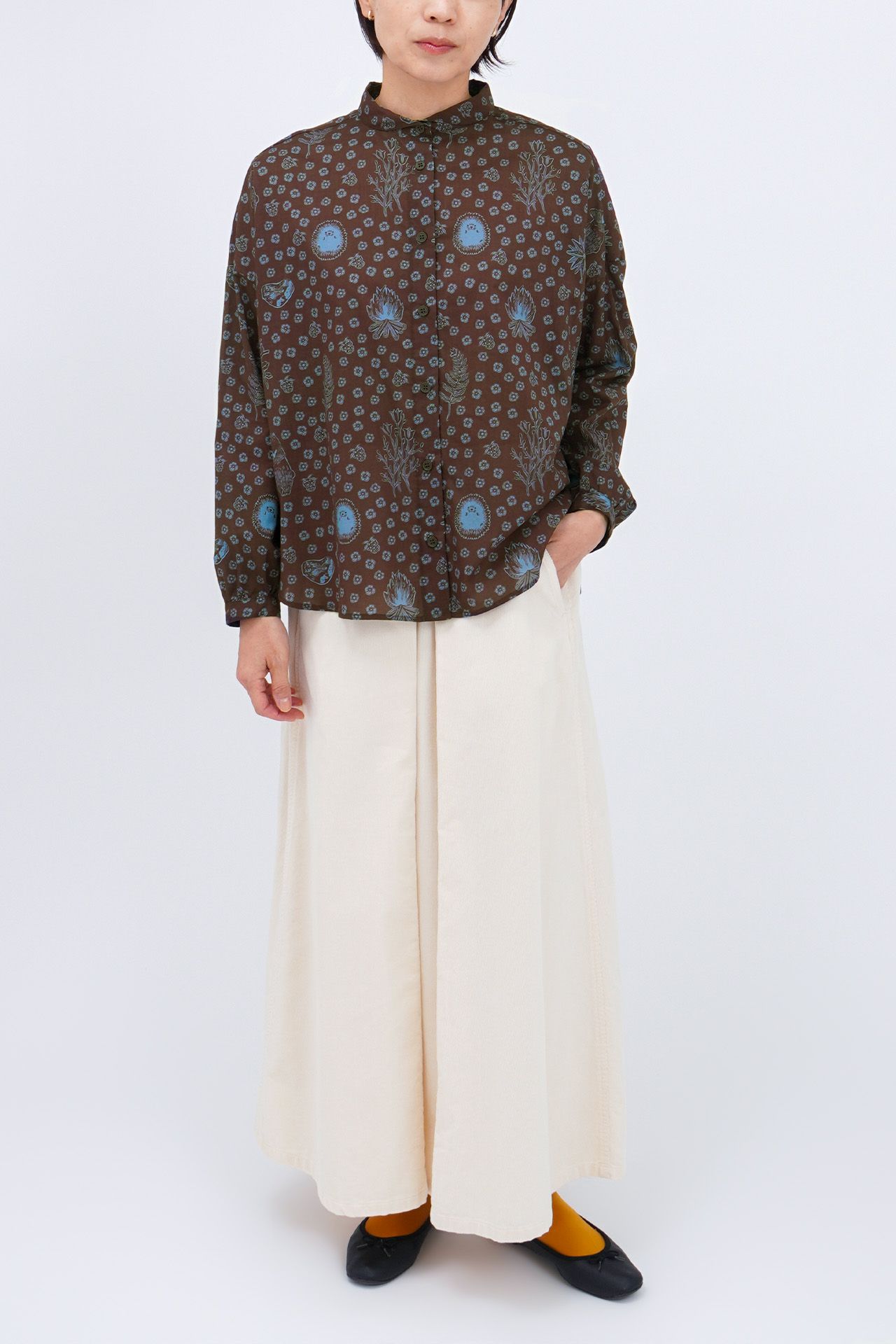 BROWN/model:161cm