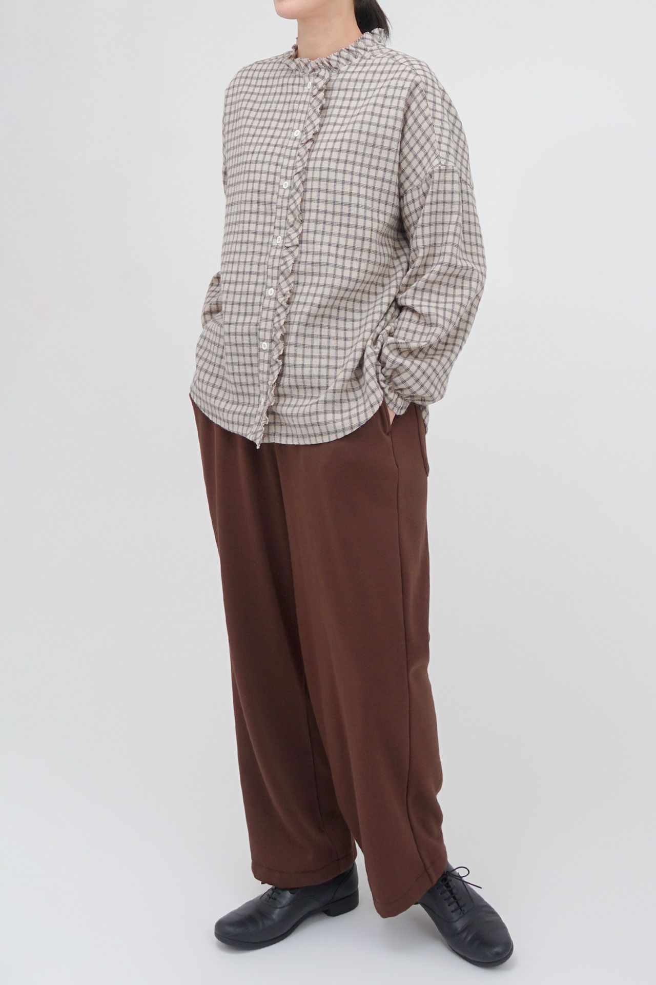 BROWN/model:168cm