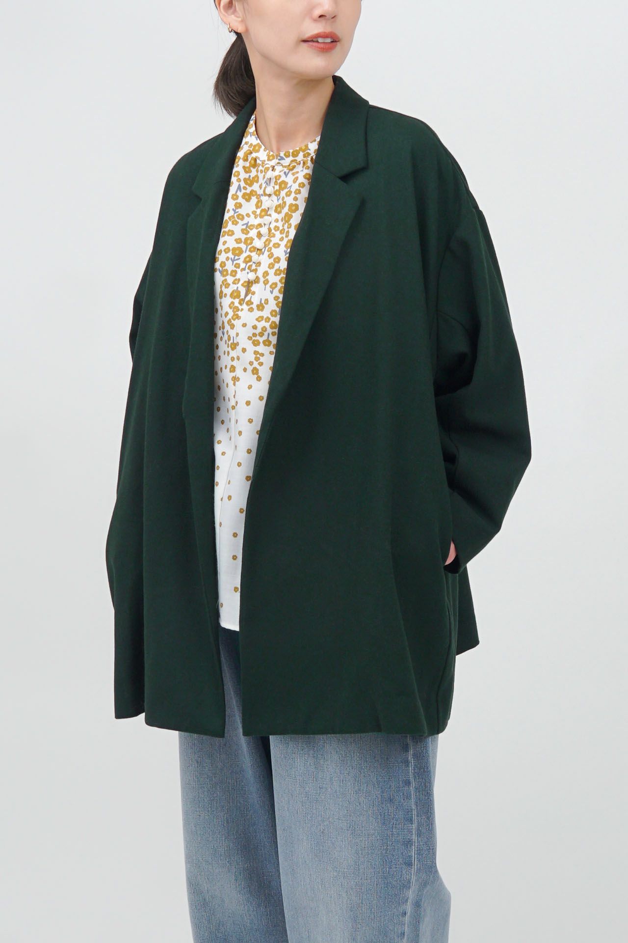GREEN