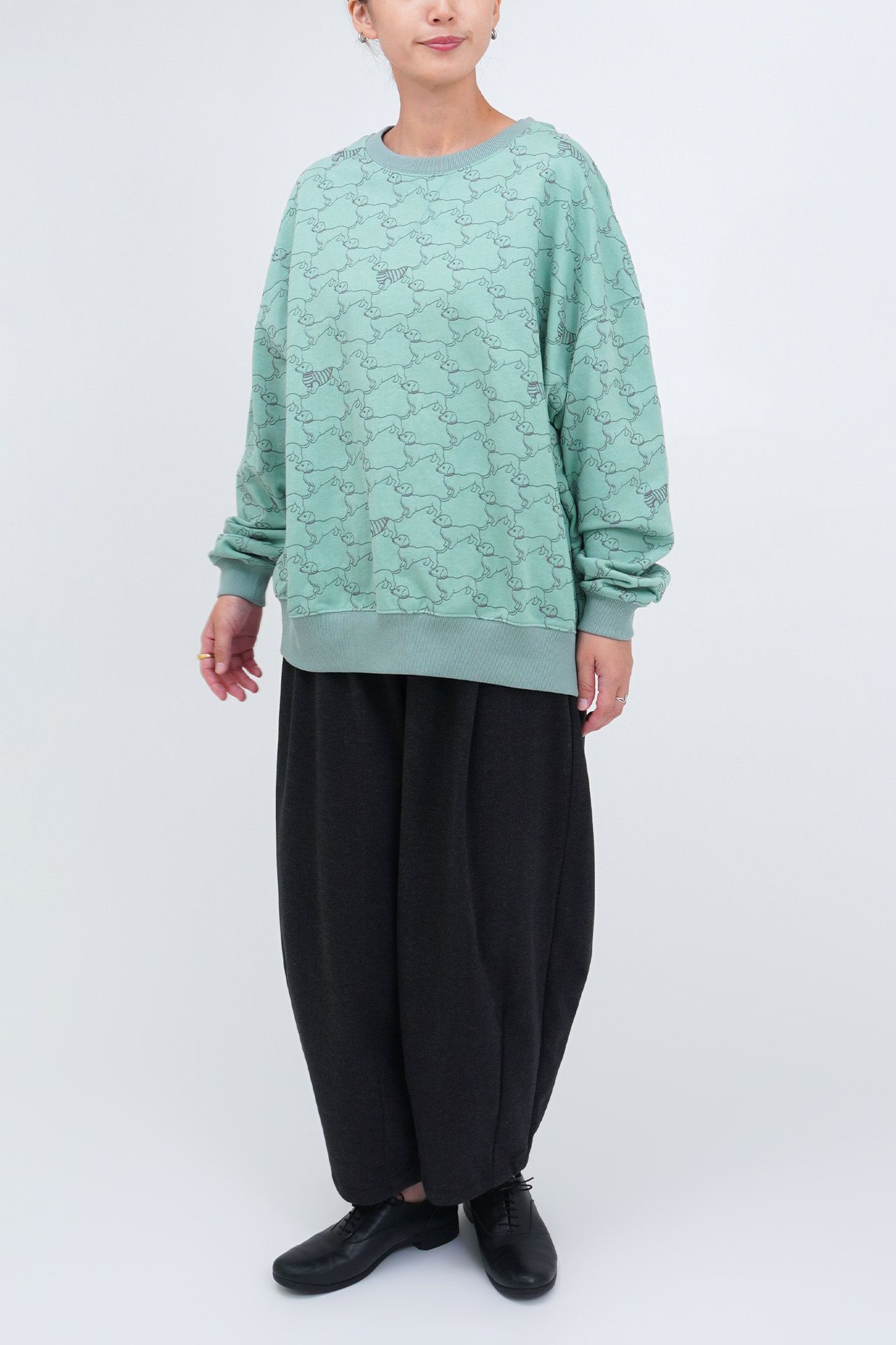 C.GREY/model:168cm