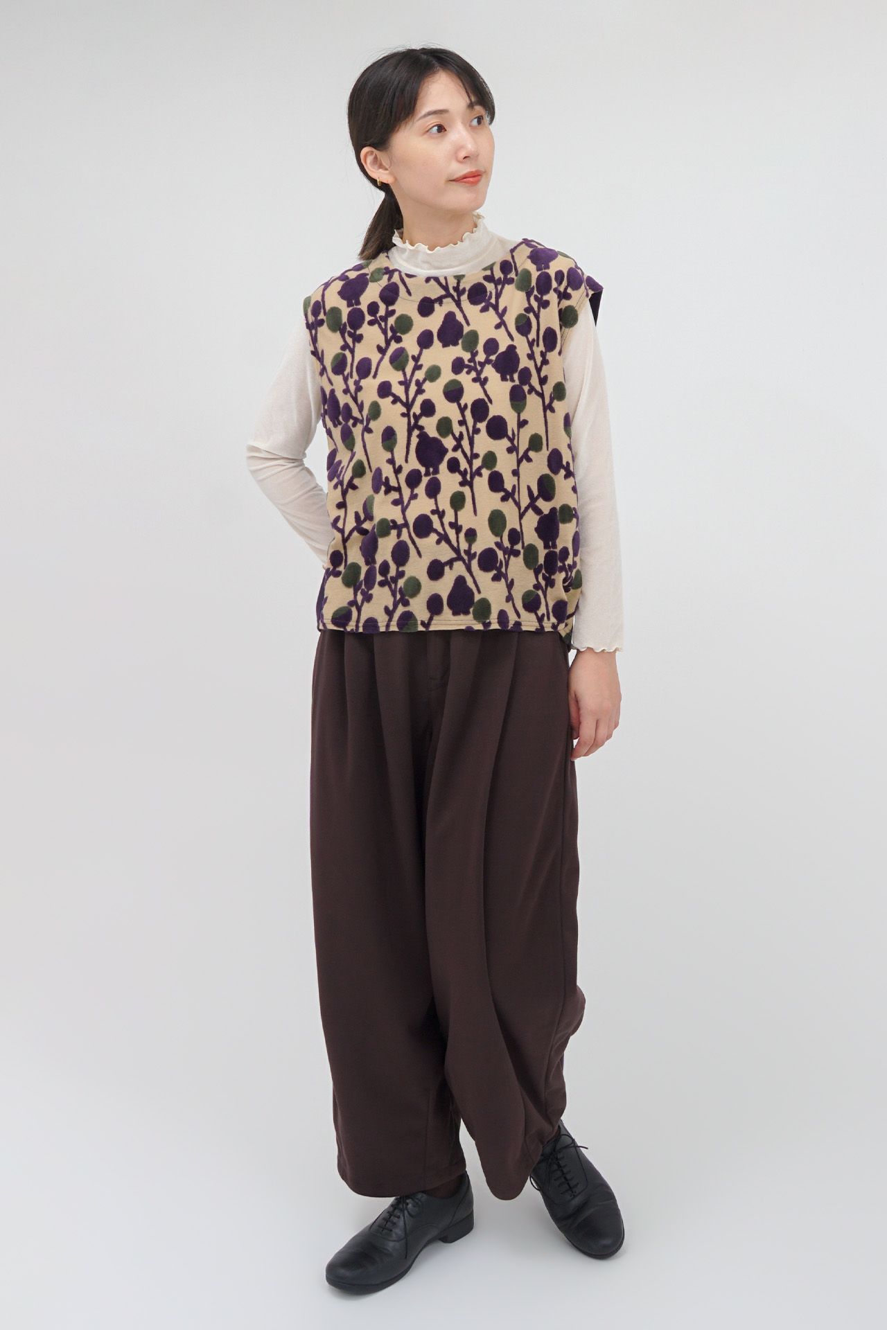 BROWN/model:168cm
