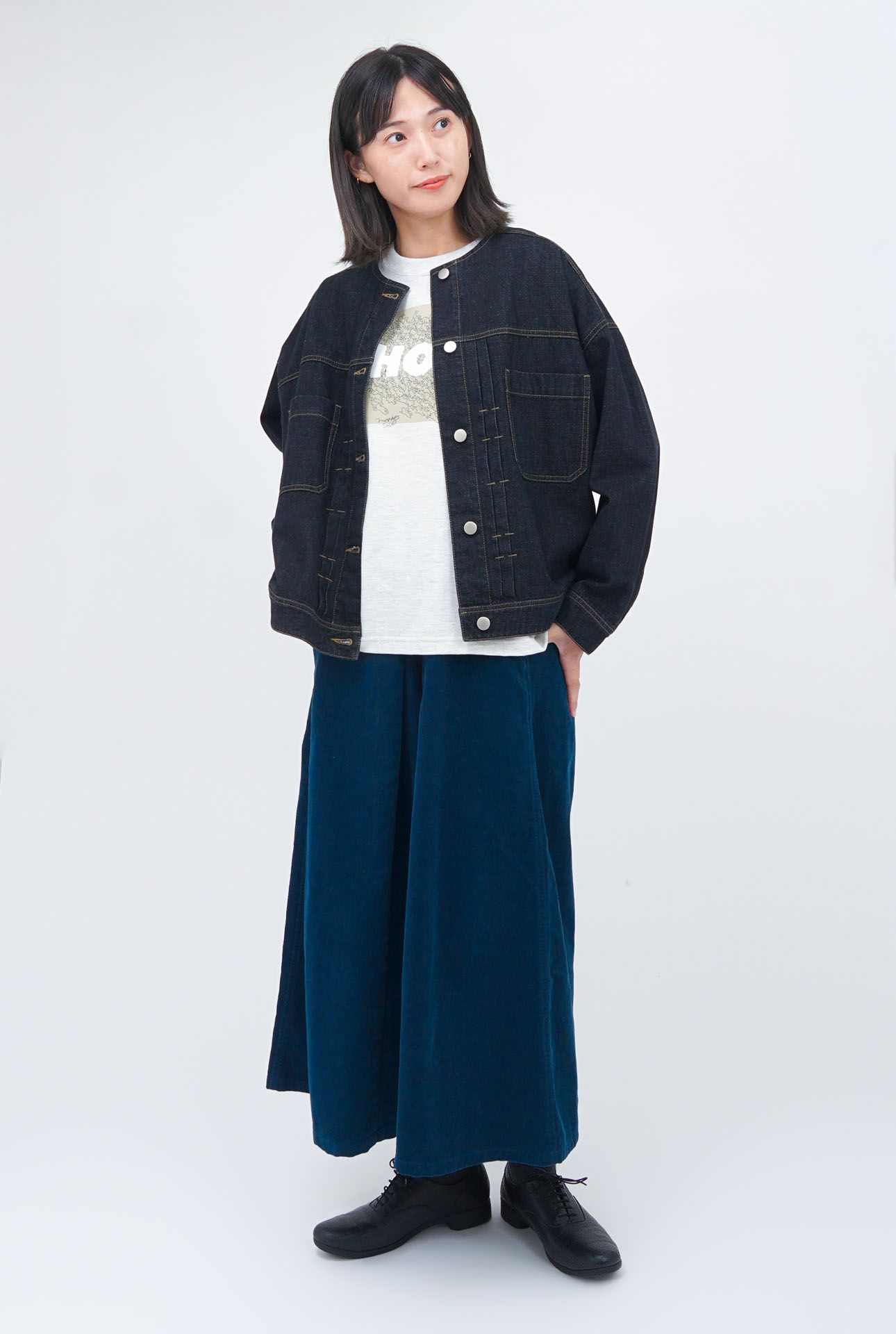 BLUE/model:168cm
