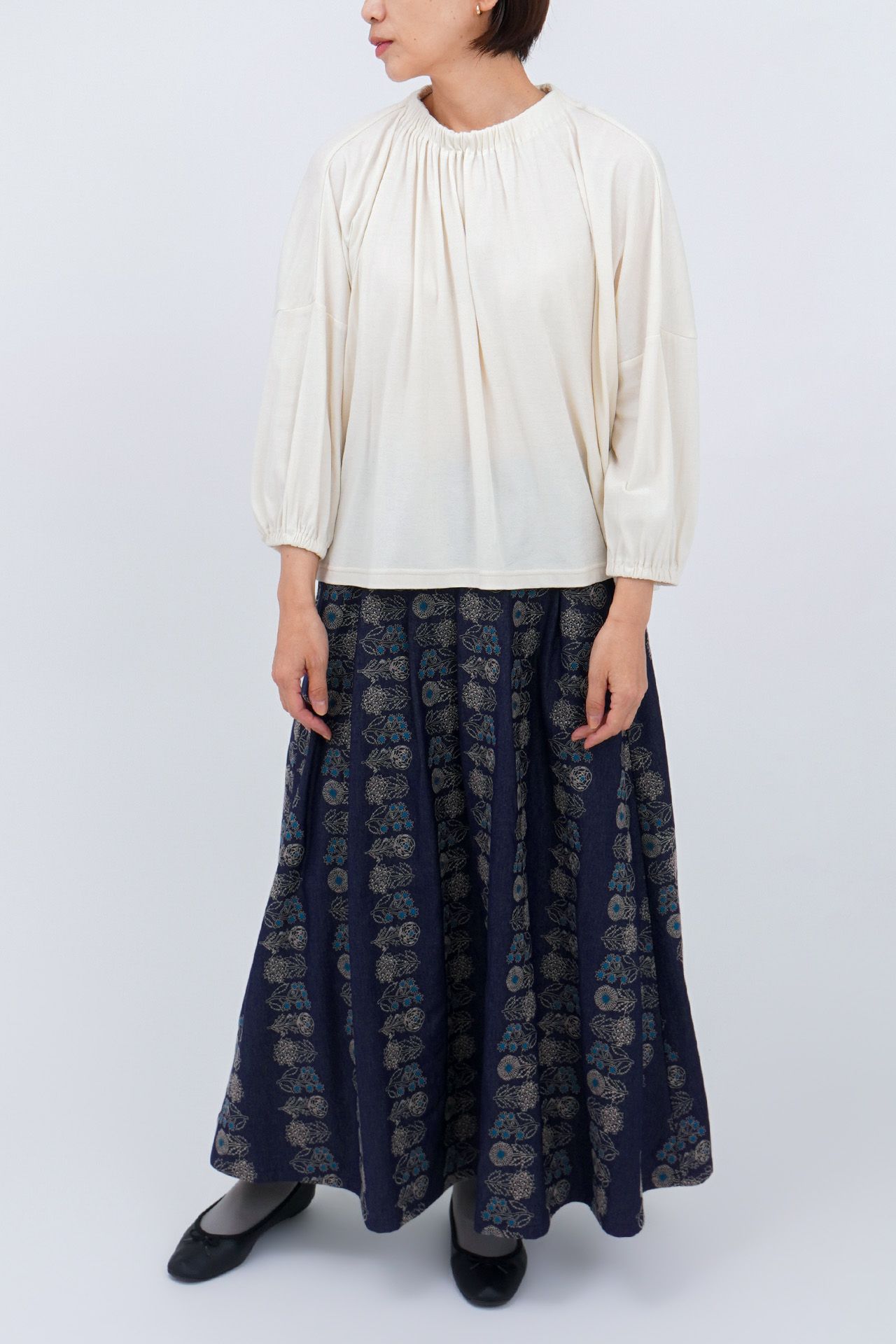 INDIGO/model:161cm