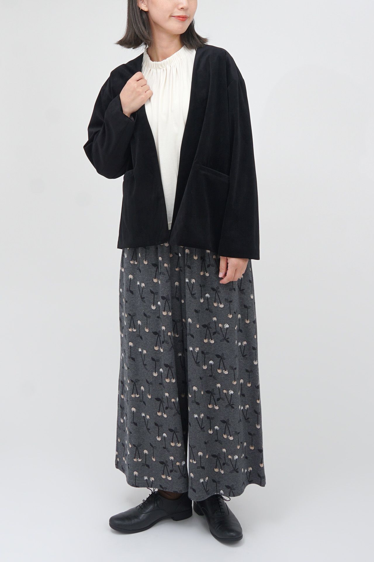GREY/model:168cm