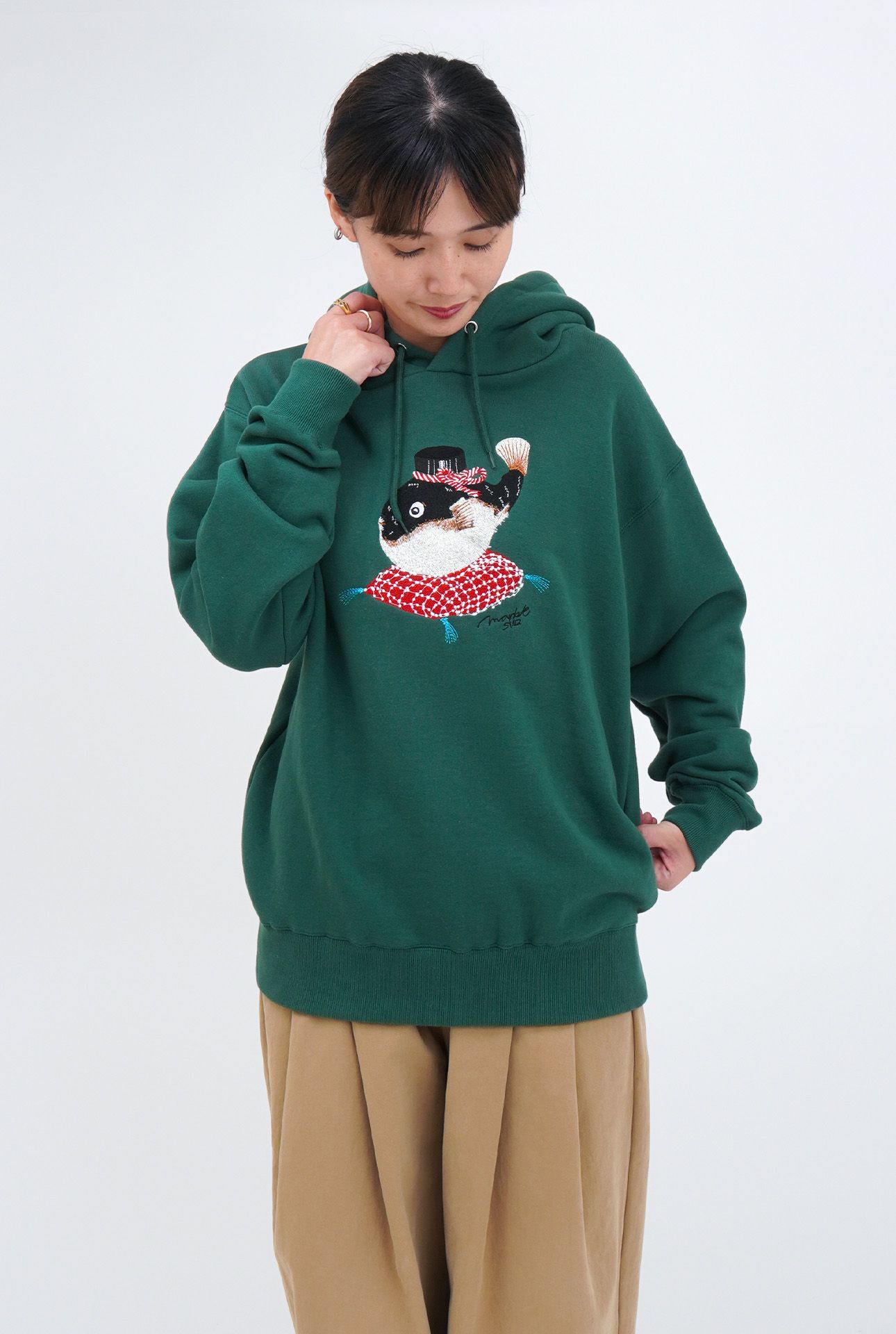 GREEN