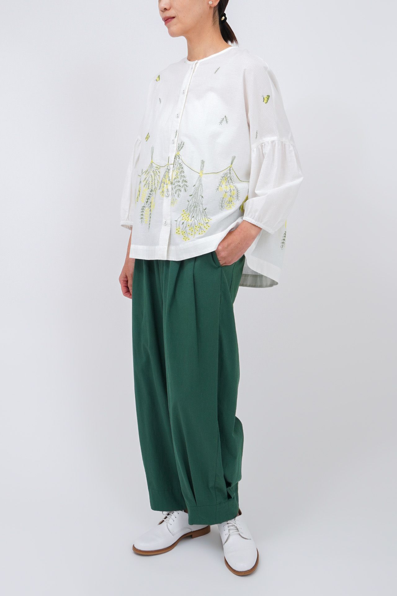 WHITE/model:161cm