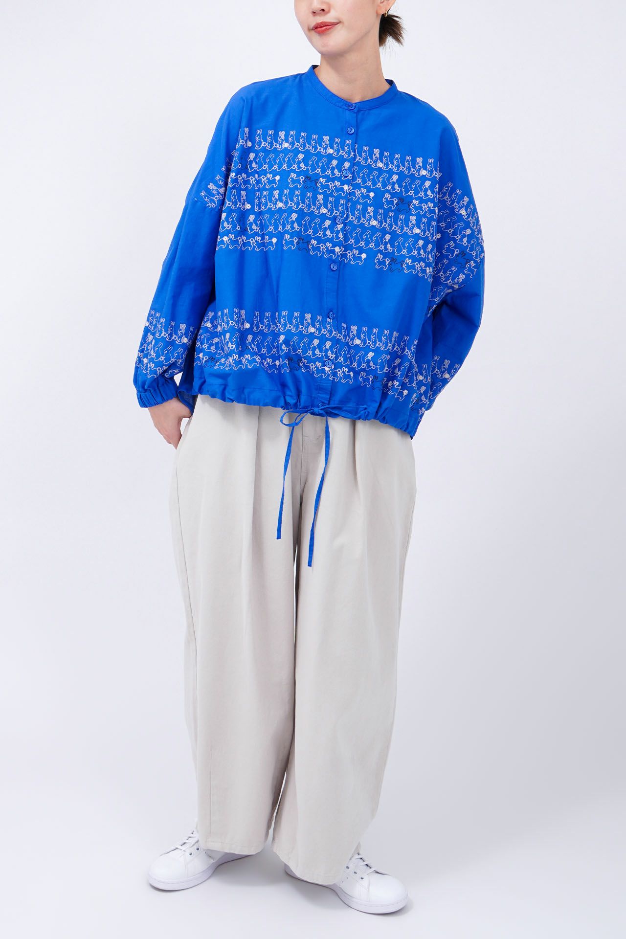 BLUE/model:168cm