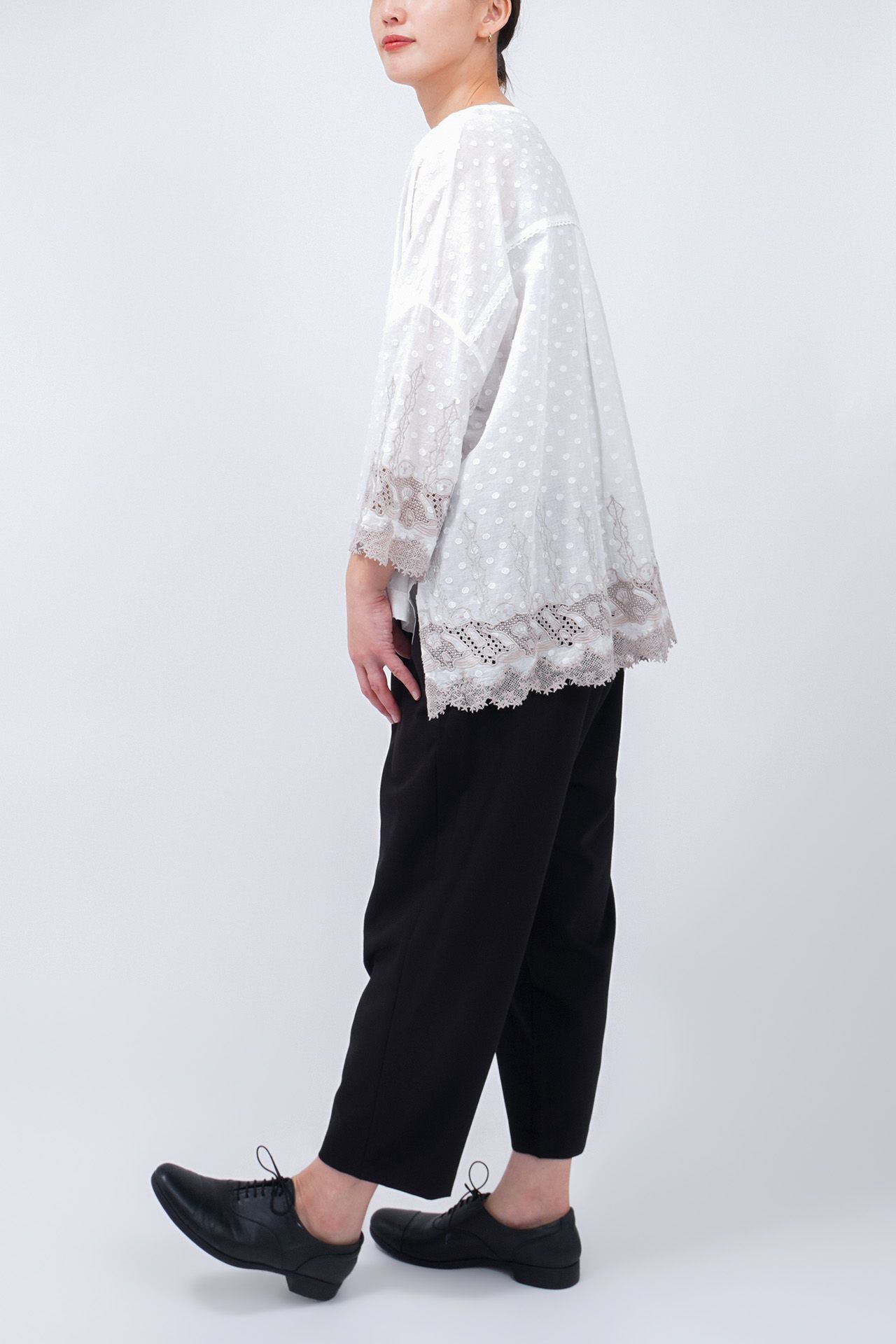 WHITE/model:168cm