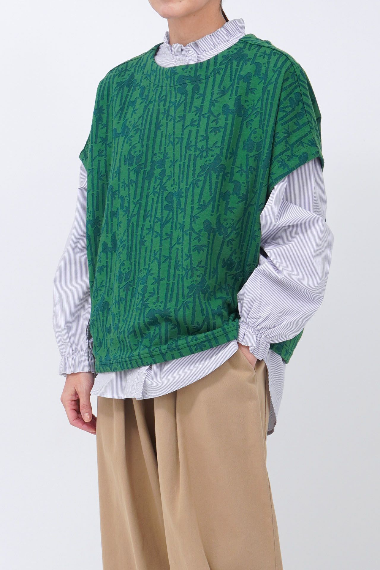 GREEN