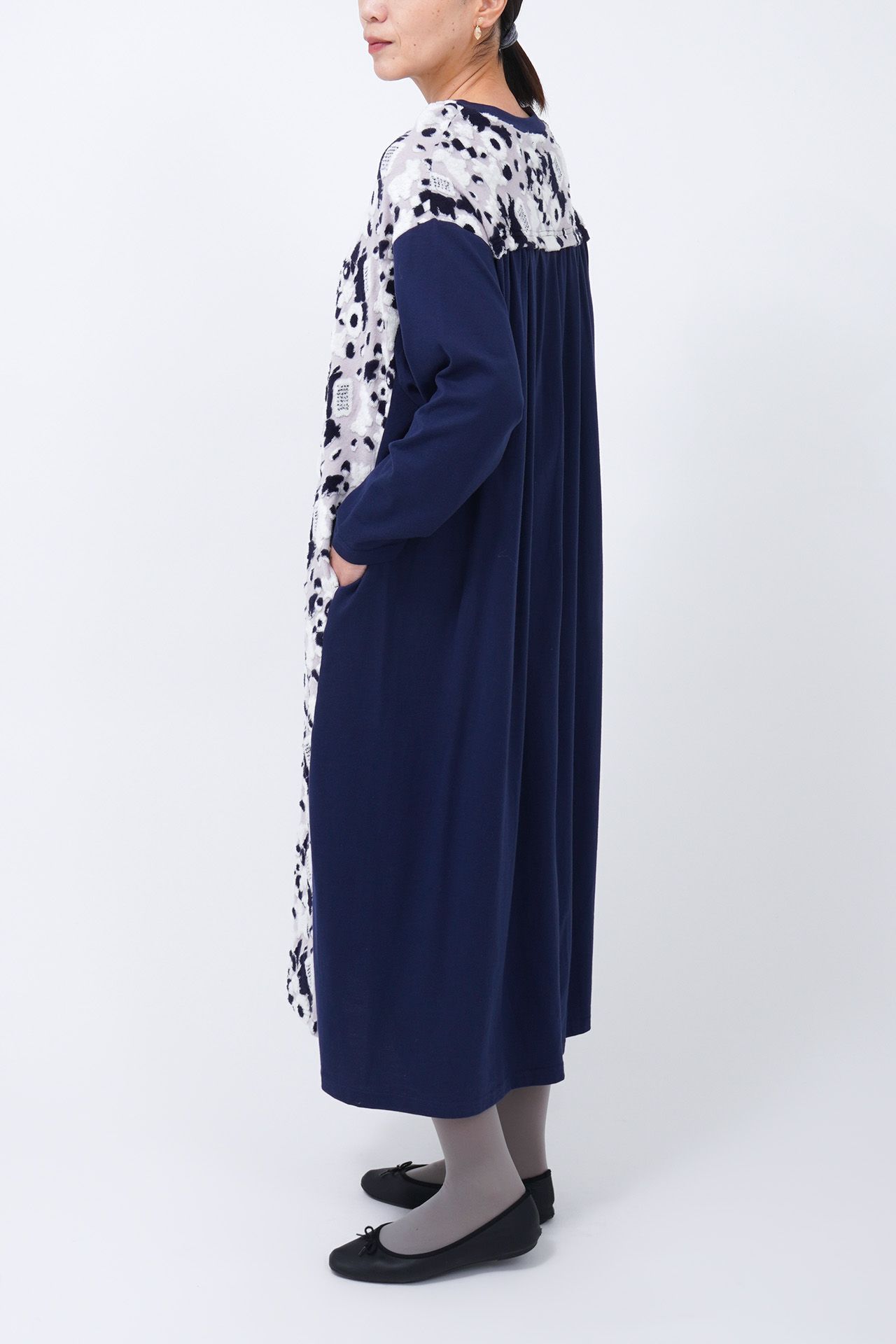 L.GREY/model:161cm